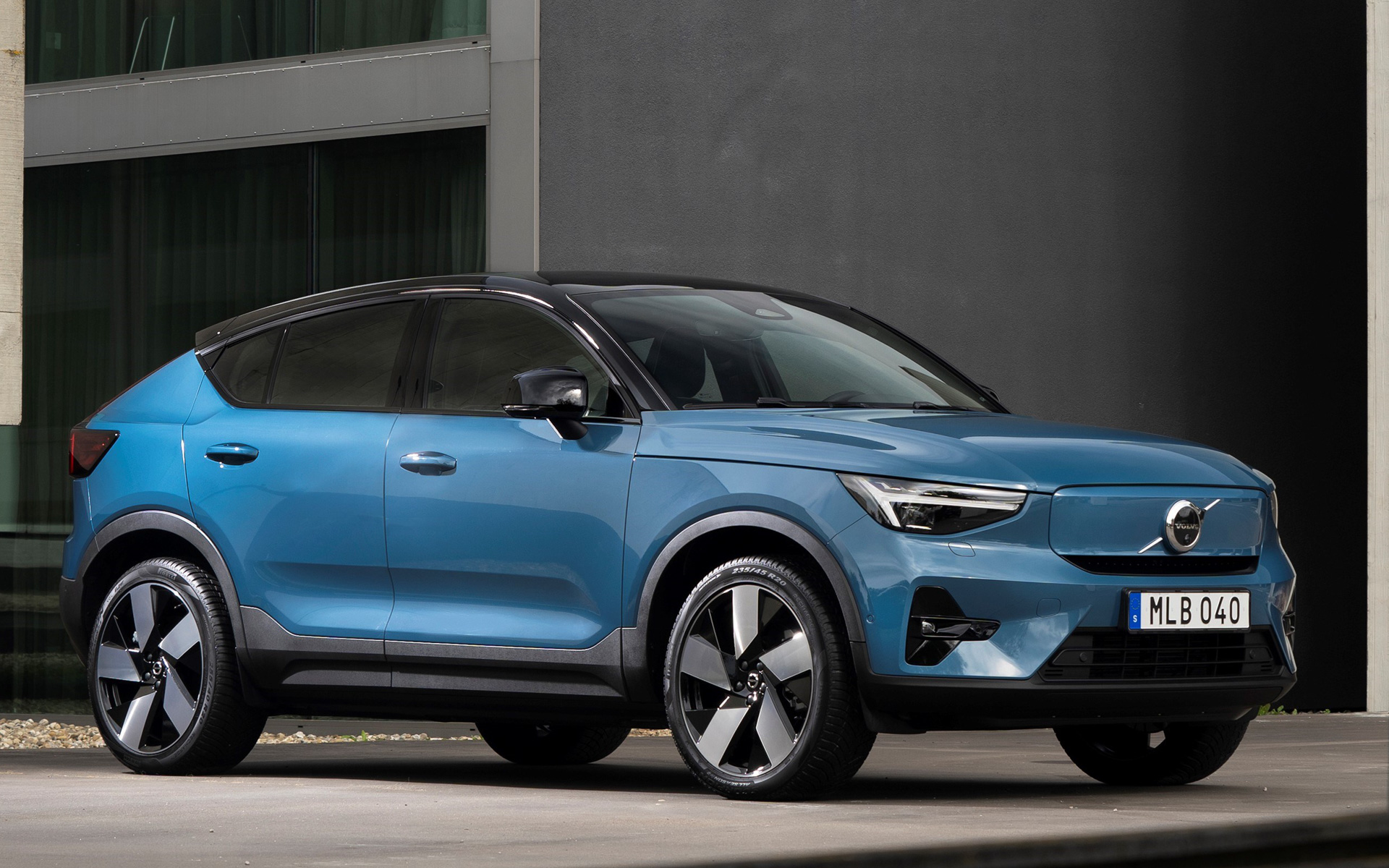 ボルボのバッテリEV「C40 Recharge」