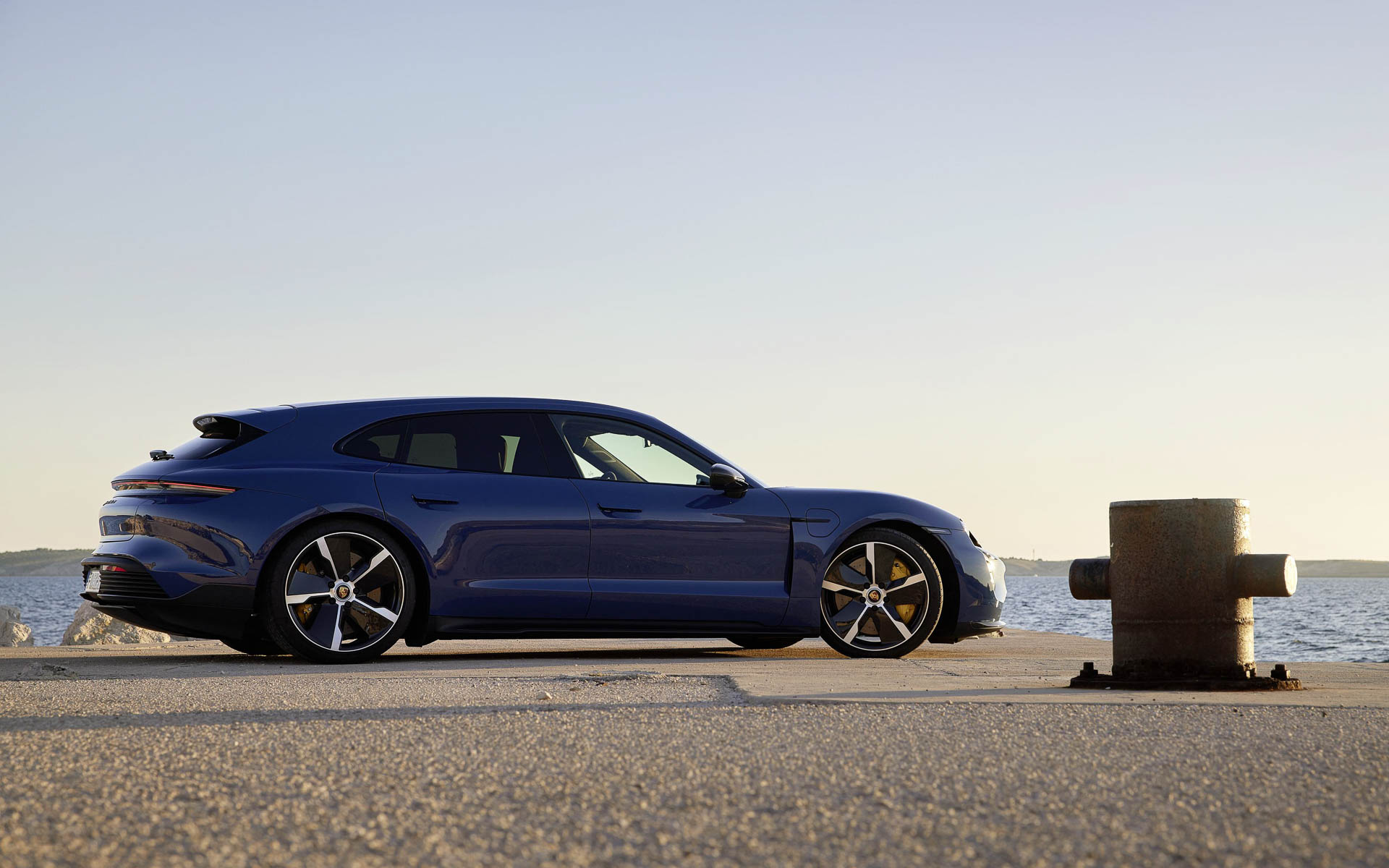 タイカン スポーツツーリスモ