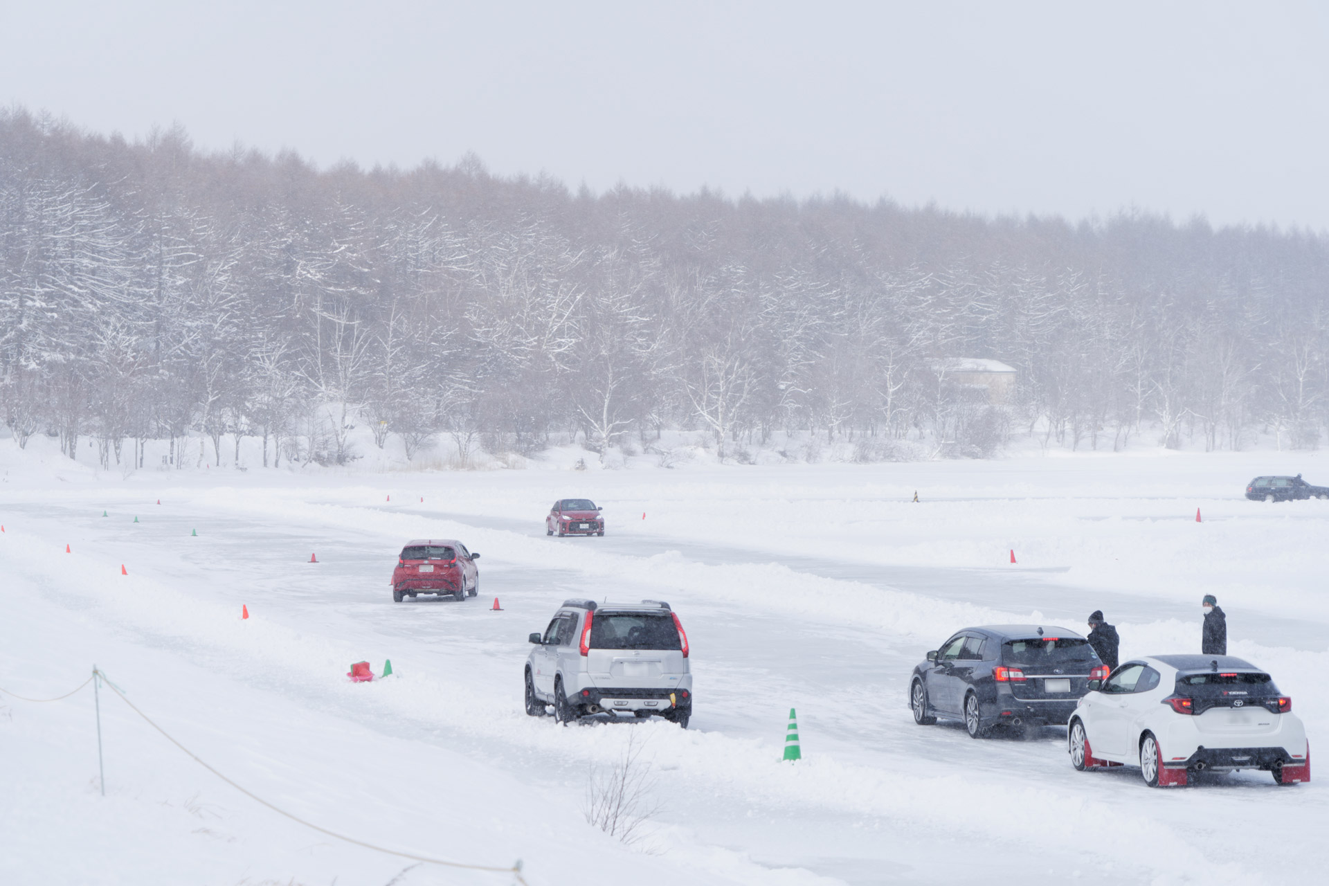 「ブレーキング＆スラロームエリア」