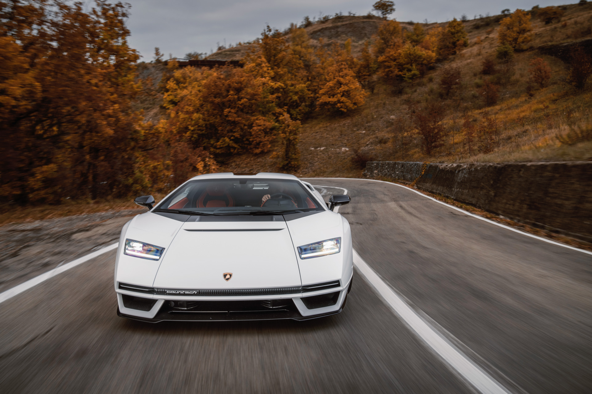 カウンタック LPI 800-4