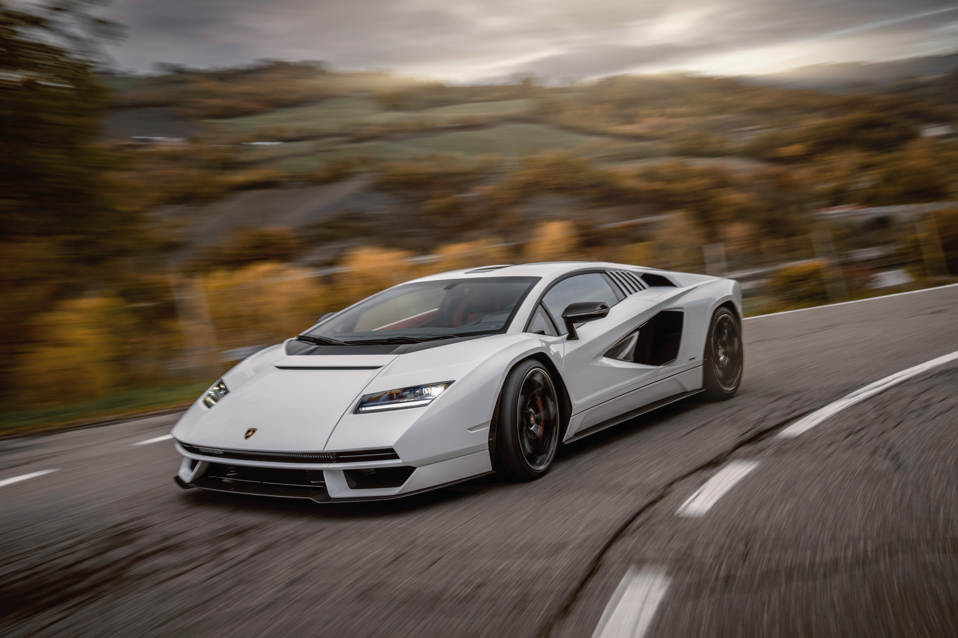 カウンタック LPI 800-4