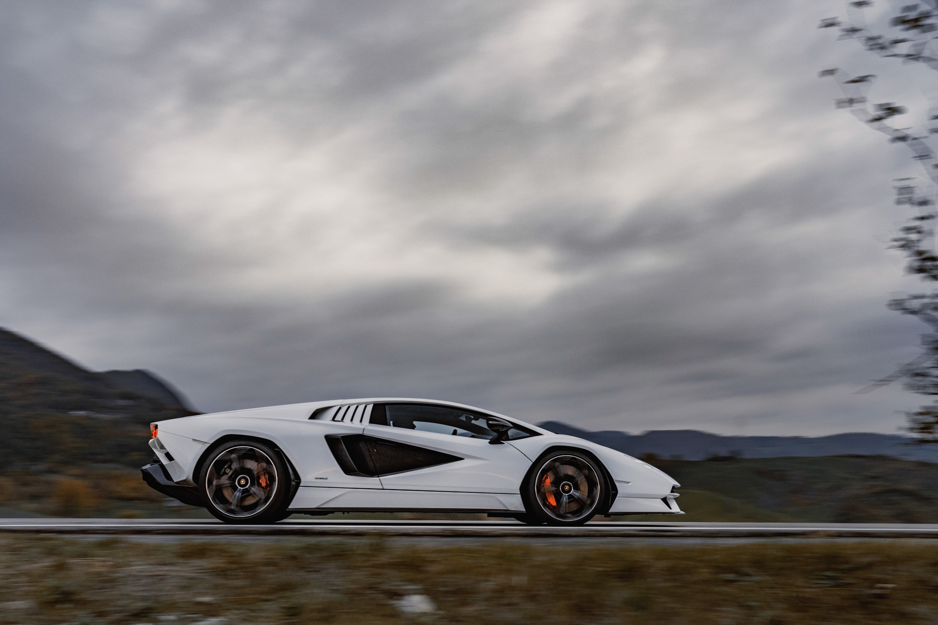 カウンタック LPI 800-4