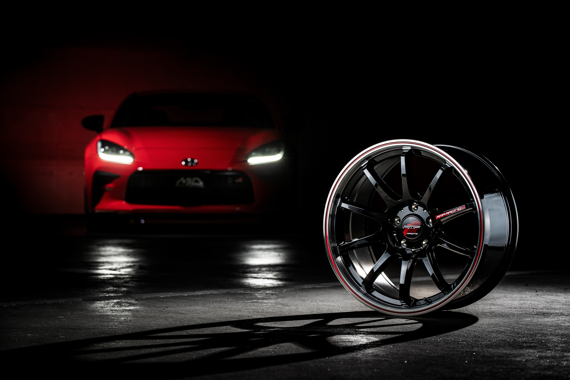 クリスタルブラック/リムポリッシュ＋レッド