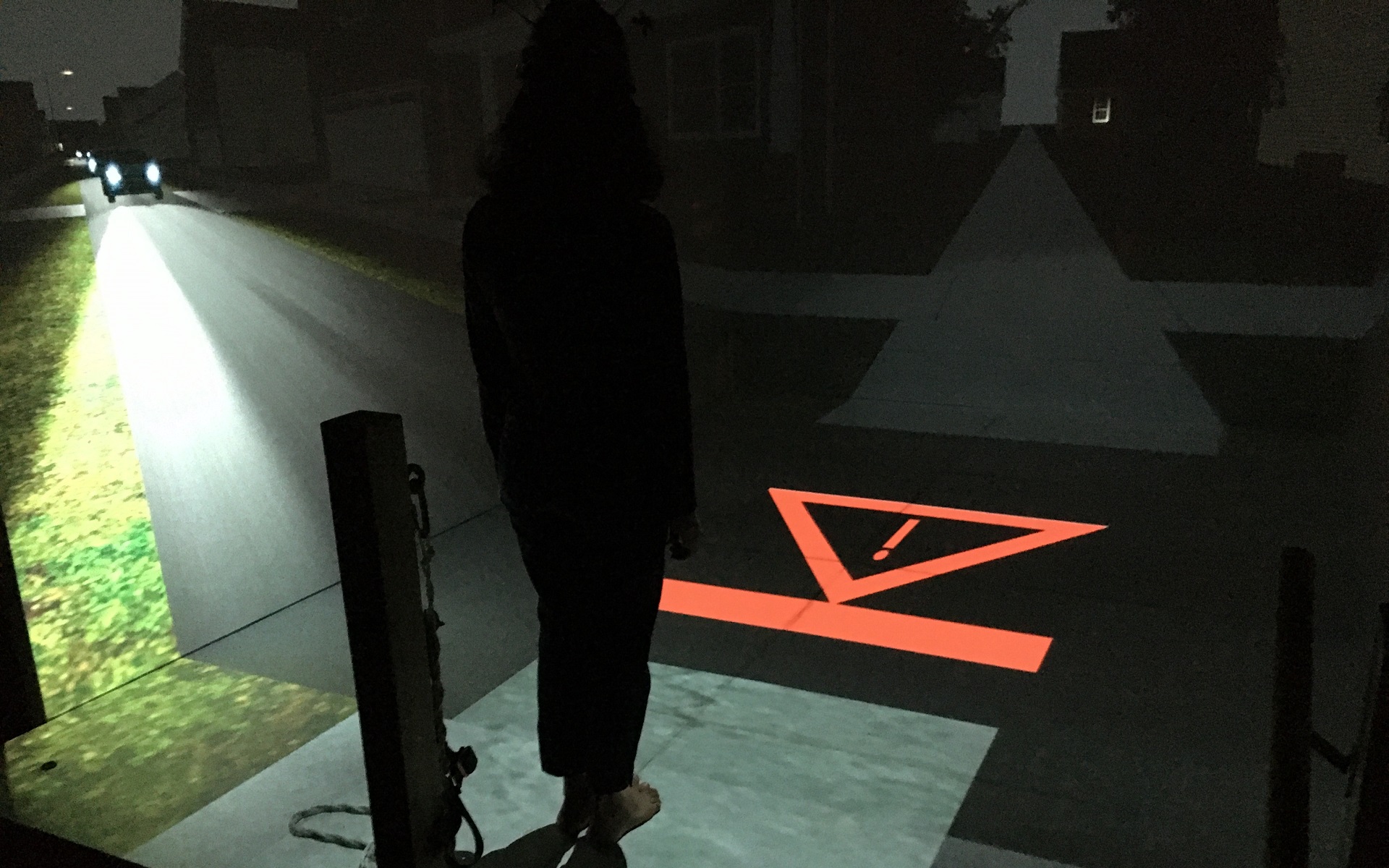 新たな機能を搭載したアダプティブヘッドライトを開発中