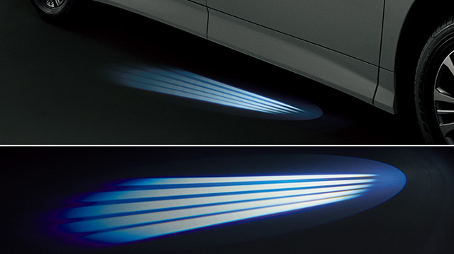 ドア下側の地面をライン状に照らし、ドライバーや同乗者を光で迎えてくれるイルミネーションアイテム「サイドウェルカムイルミ」