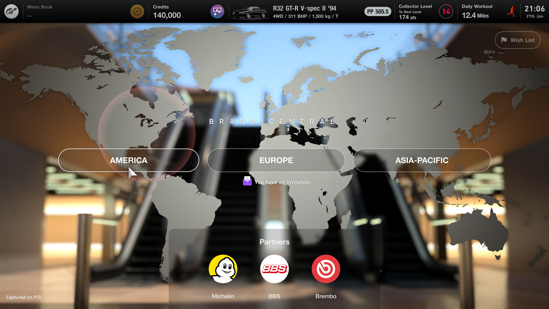 「GT７」では、目的別に3つのカーディーラーを使い分けながらゲームを進めていく。1つは2001年以降の新車を購入できる「ブランドセントラル」。およそ300車種が販売されており、自動車メーカーのなかにはその歴史を知ることができる「ミュージアム」を併設した