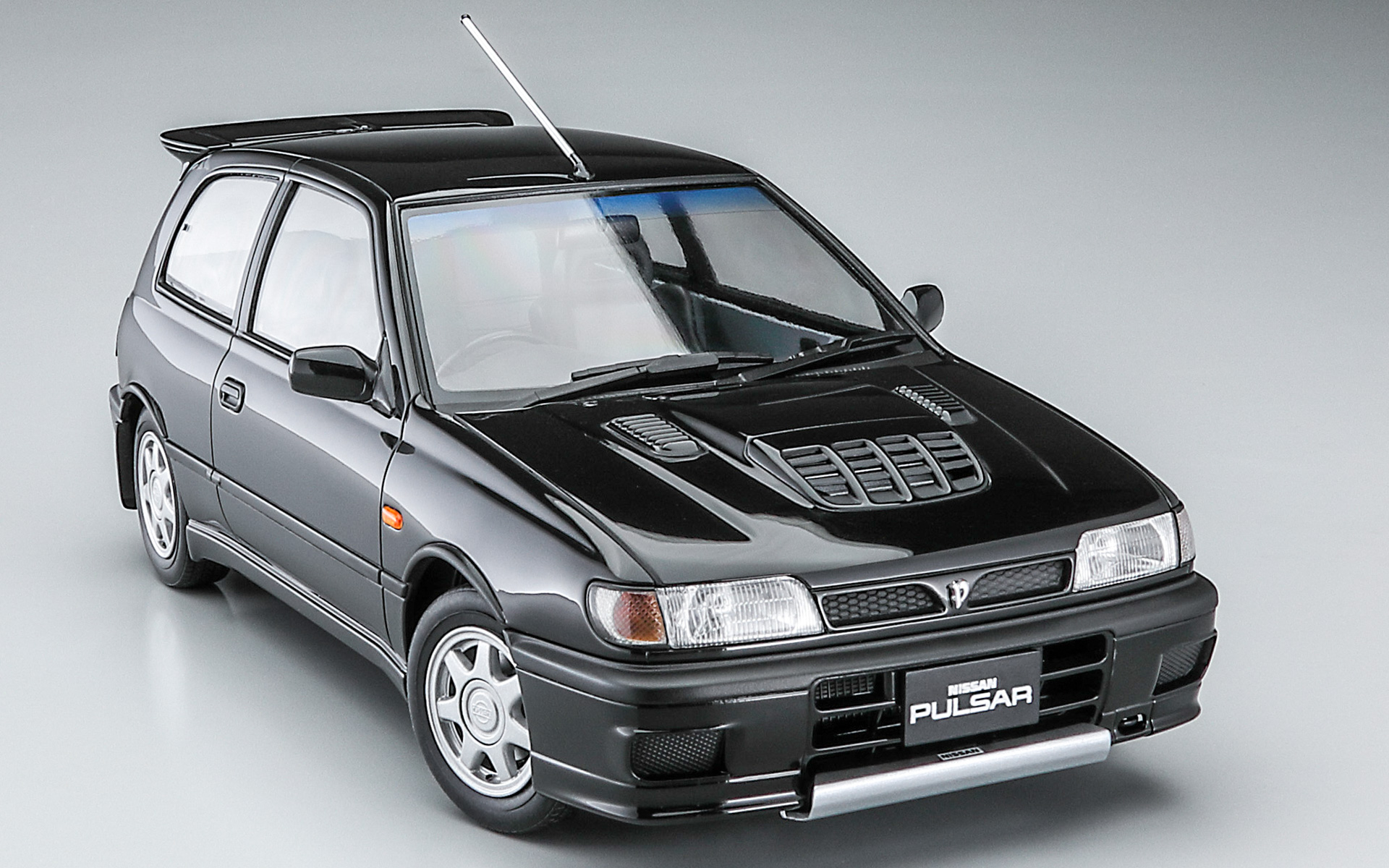 1/24スケールプラモデルの新製品「ニッサン パルサー（RNN14）GTI-R」の完成見本