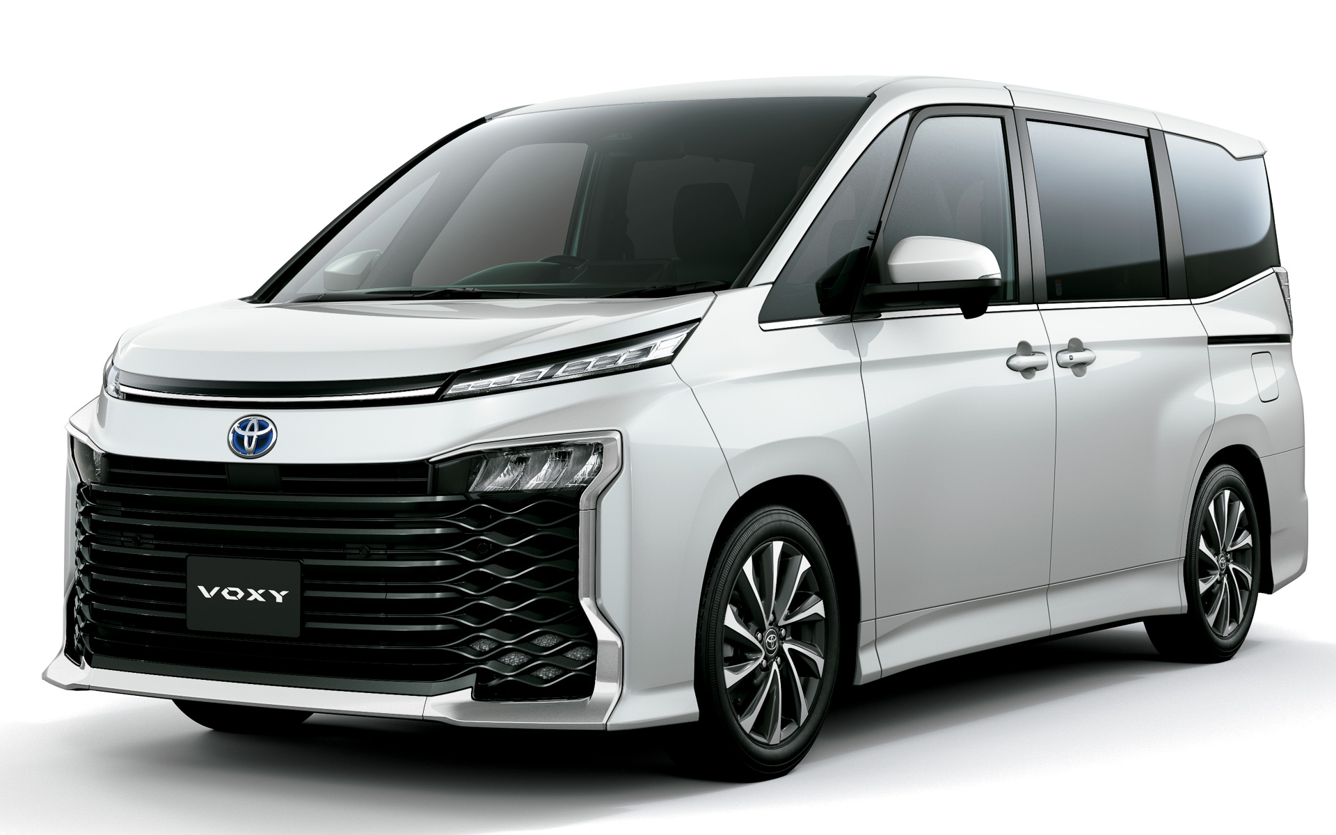 新車装着タイヤにダンロップのエナセーブ EC300＋が採用された新型ヴォクシー