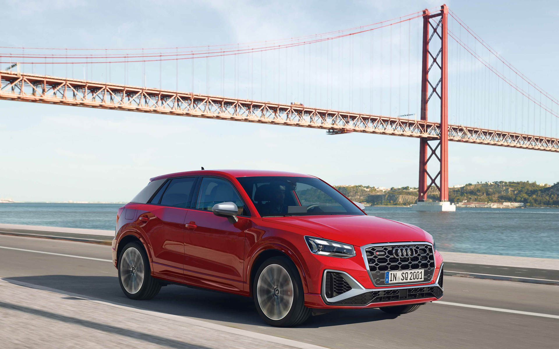 アウディ「SQ2」