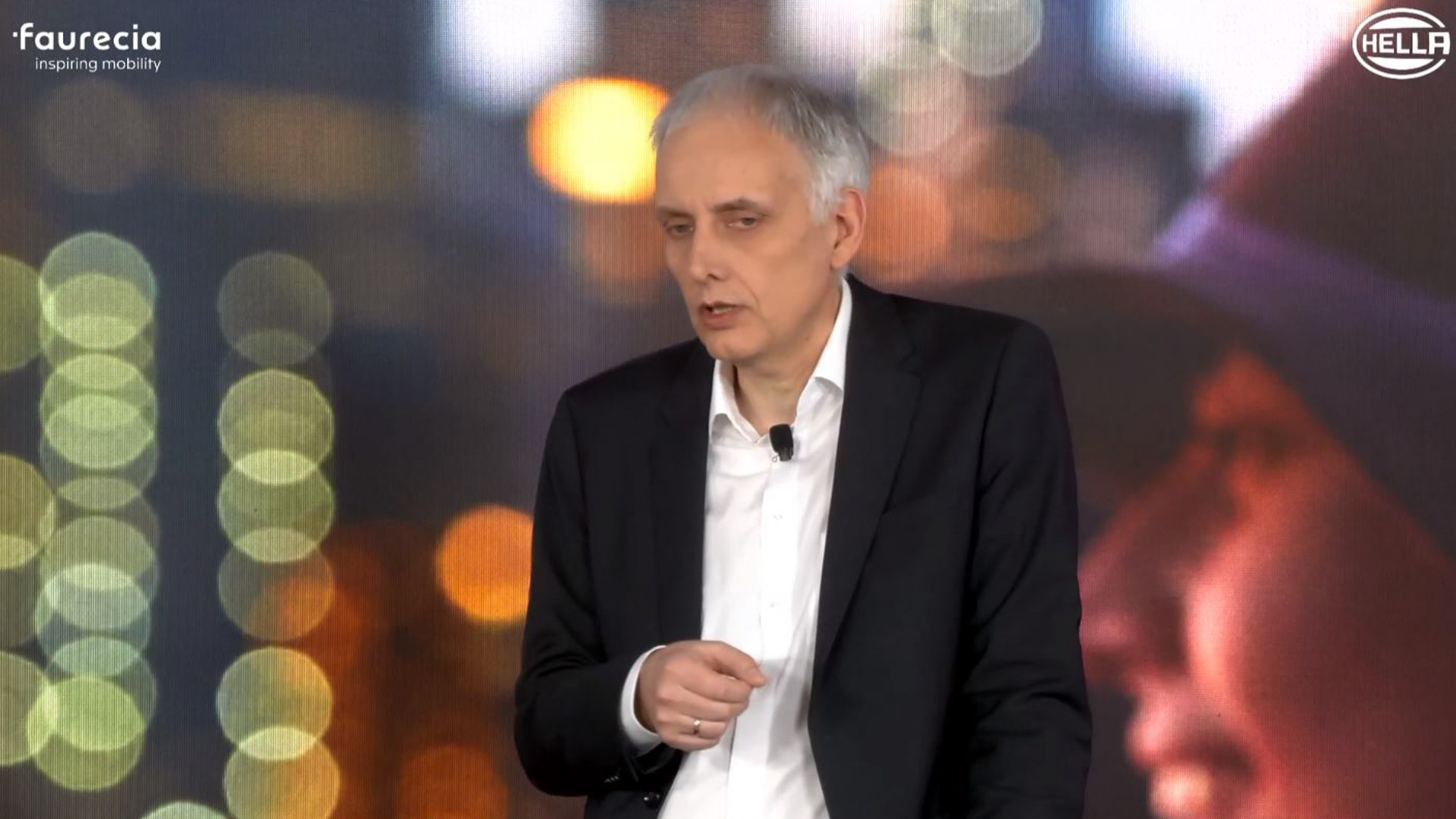 HELLA CEOのRolf Breidenbach氏