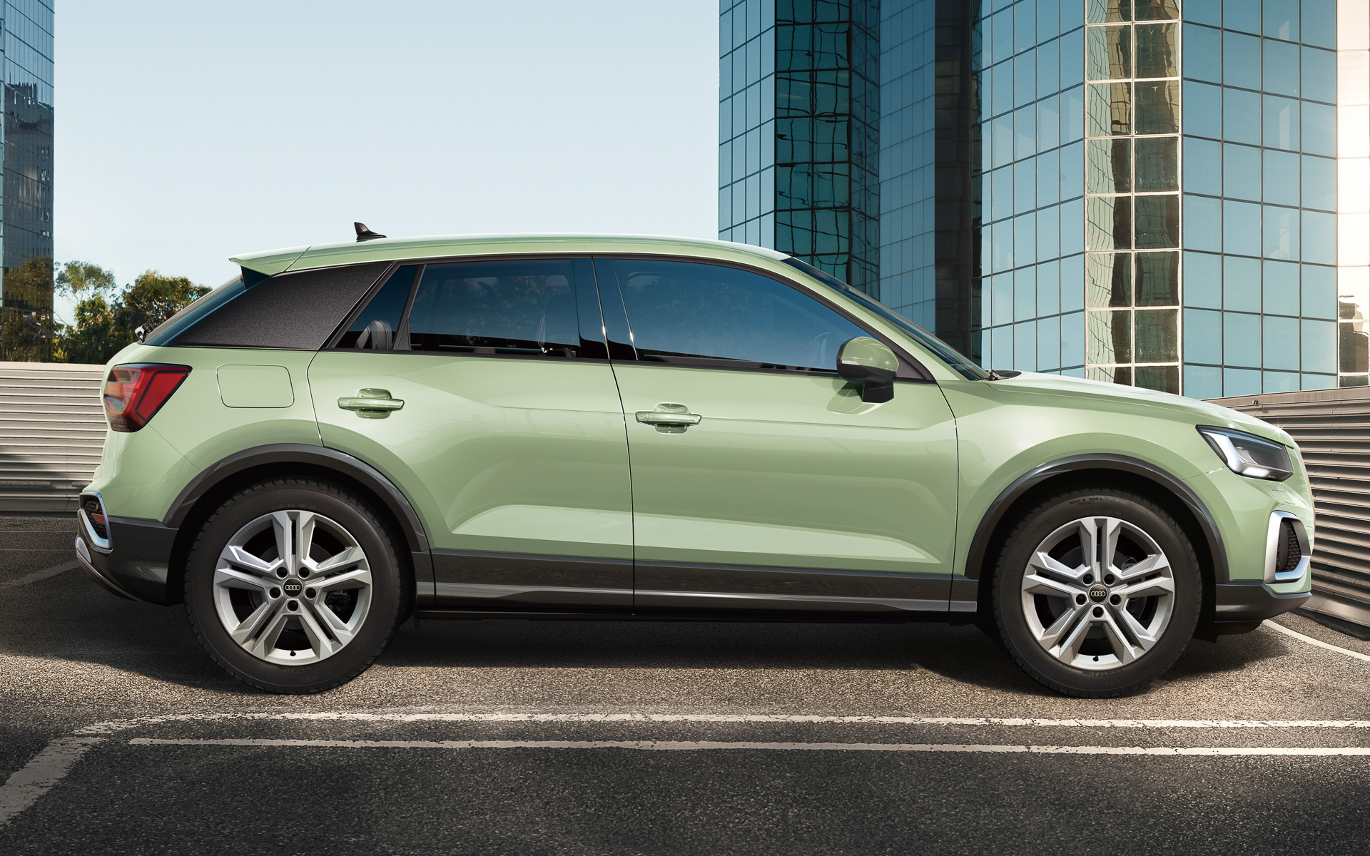 Q2 35 TFSI advancedは8万円の値上げ