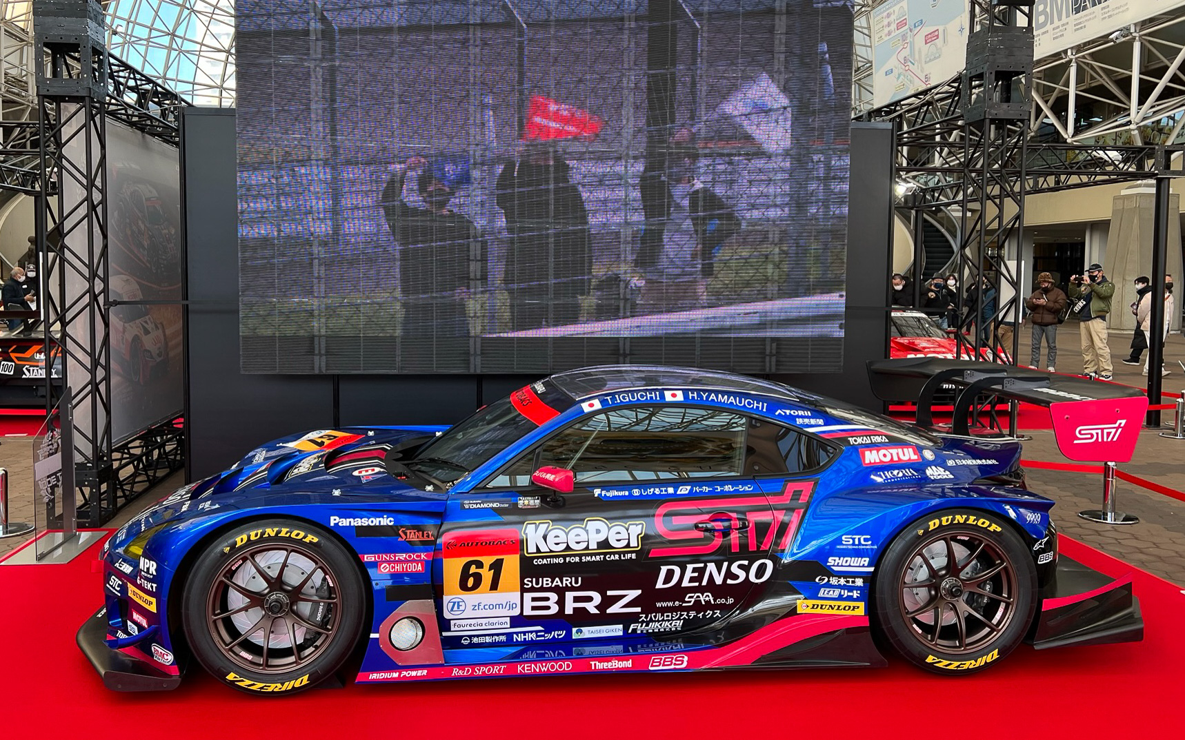 GT300クラスのチャンピオンマシン、スバル/STIのBRZ R&D SPORT