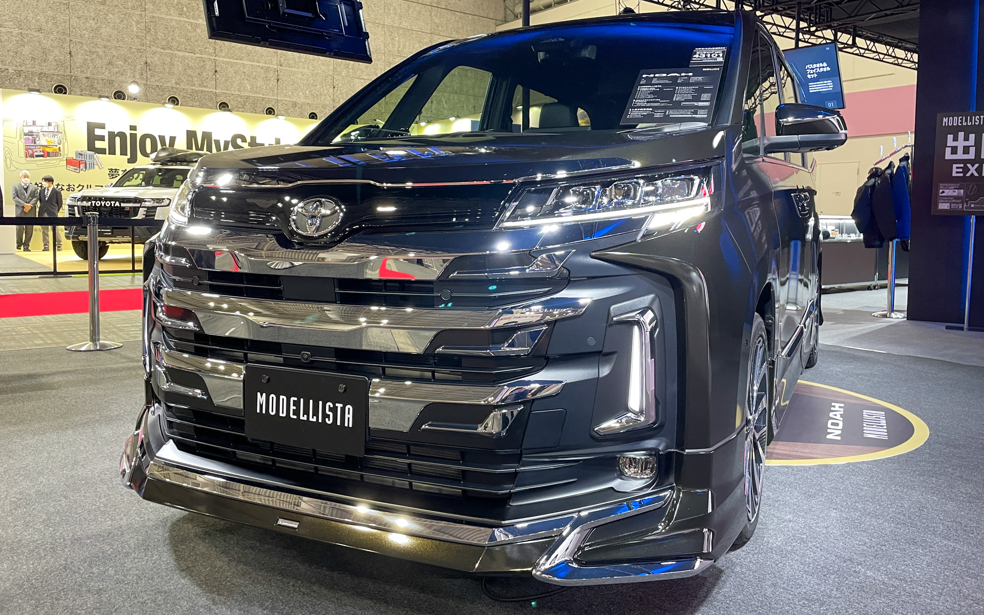 新型ノア MODELLISTA