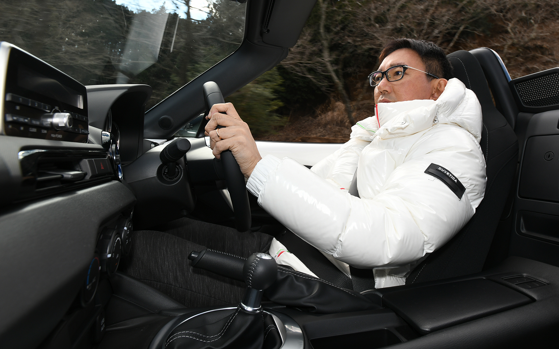 「S」と「990S」をその場で乗り比べられたので、新技術KPCの恩恵を存分に体感できた