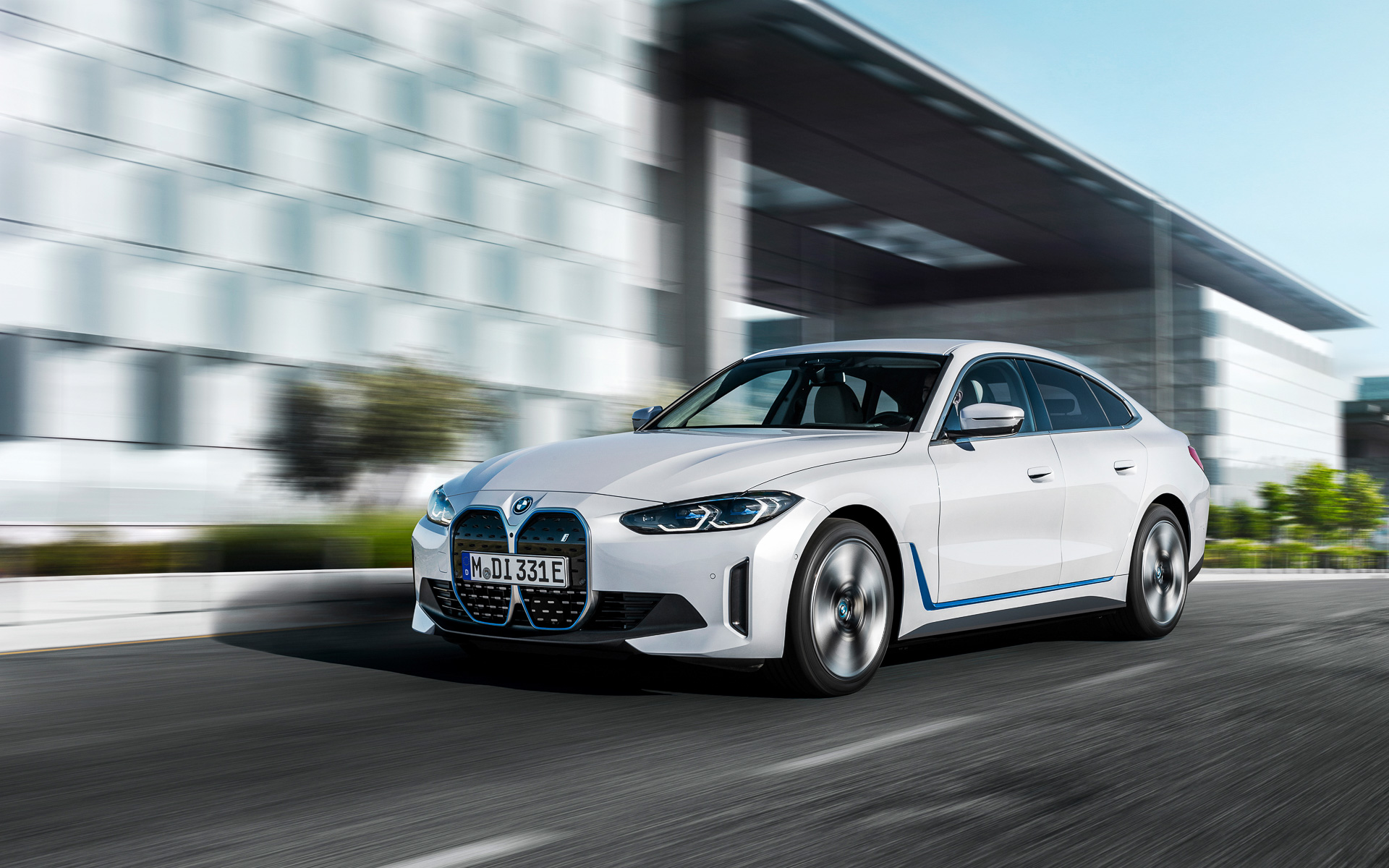 4シリーズ グラン クーペのラインアップにBEV「i4」追加