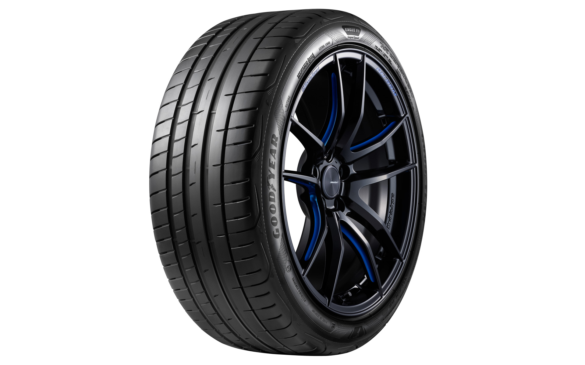 イーグルF1スーパースポーツ。エミーラ専用に設計および開発された証明である「LTS」の文字がサイドウォールに刻印されている