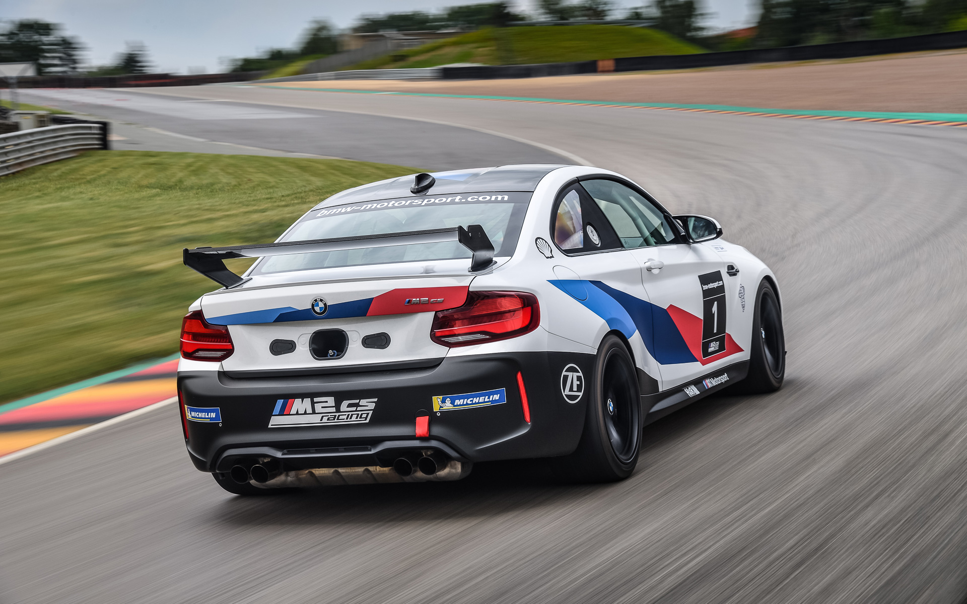 M2 CS Racing