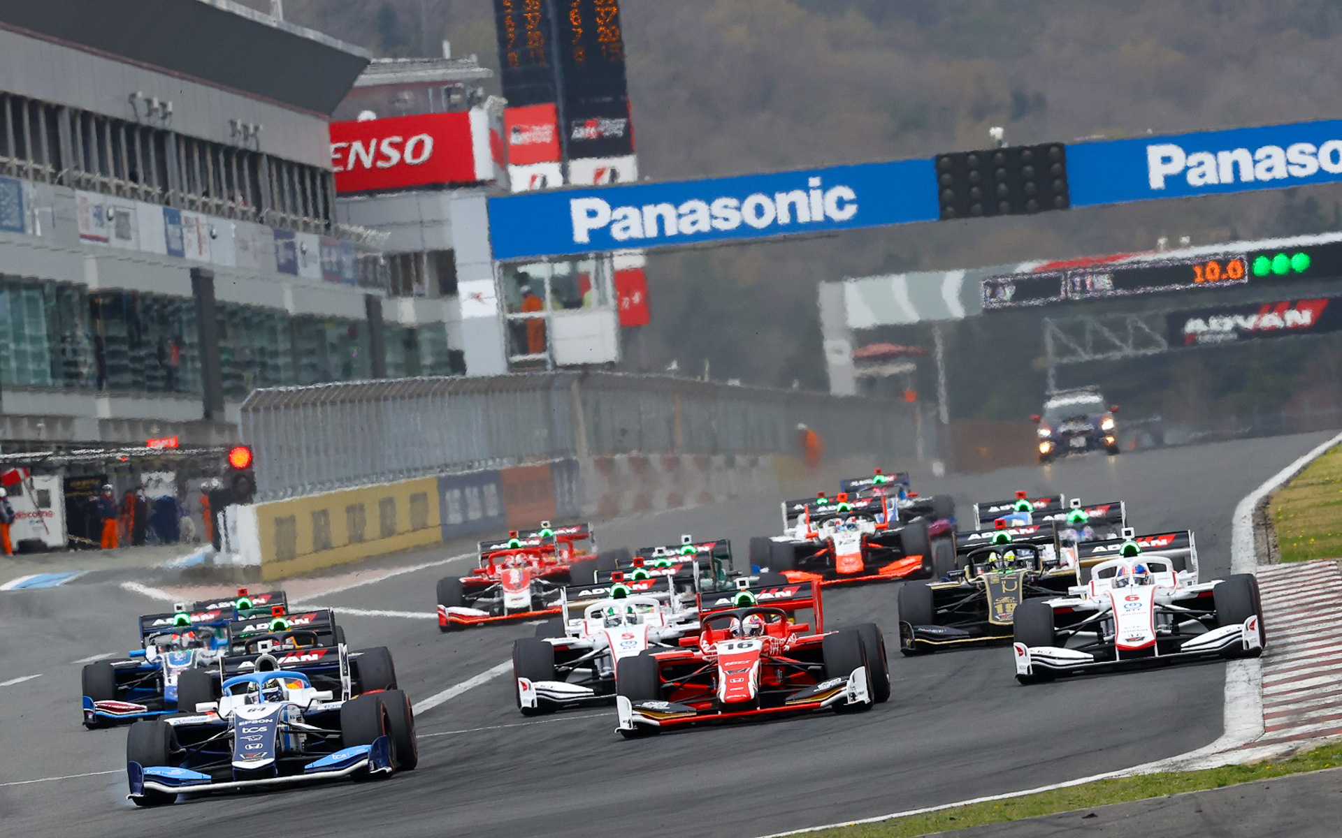 全日本スーパーフォーミュラ選手権の過去のレースの模様