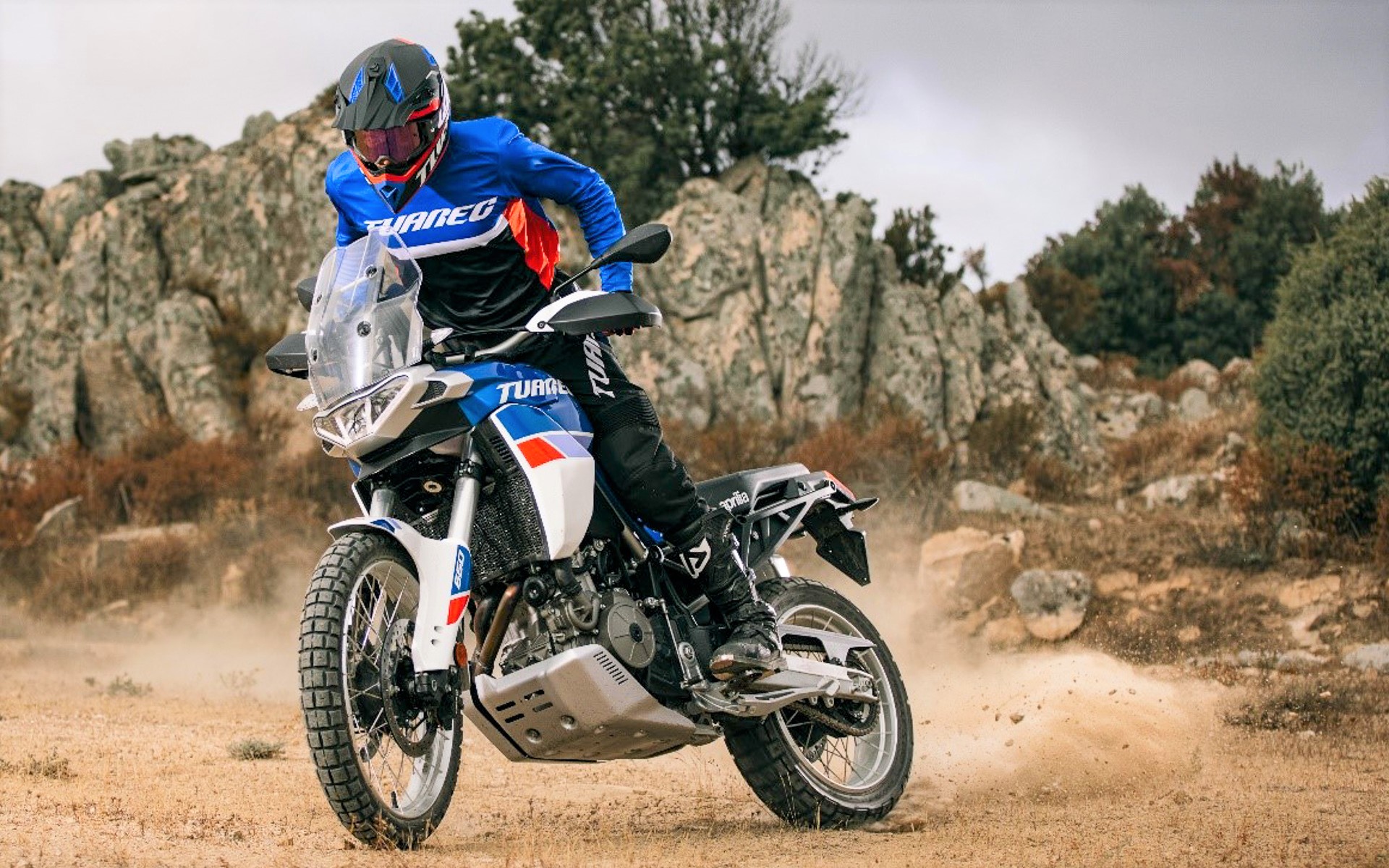 ツーリングの快適性と過酷なオフロードライディングにも耐えられるアドベンチャーバイク「トゥアレグ 660」が登場