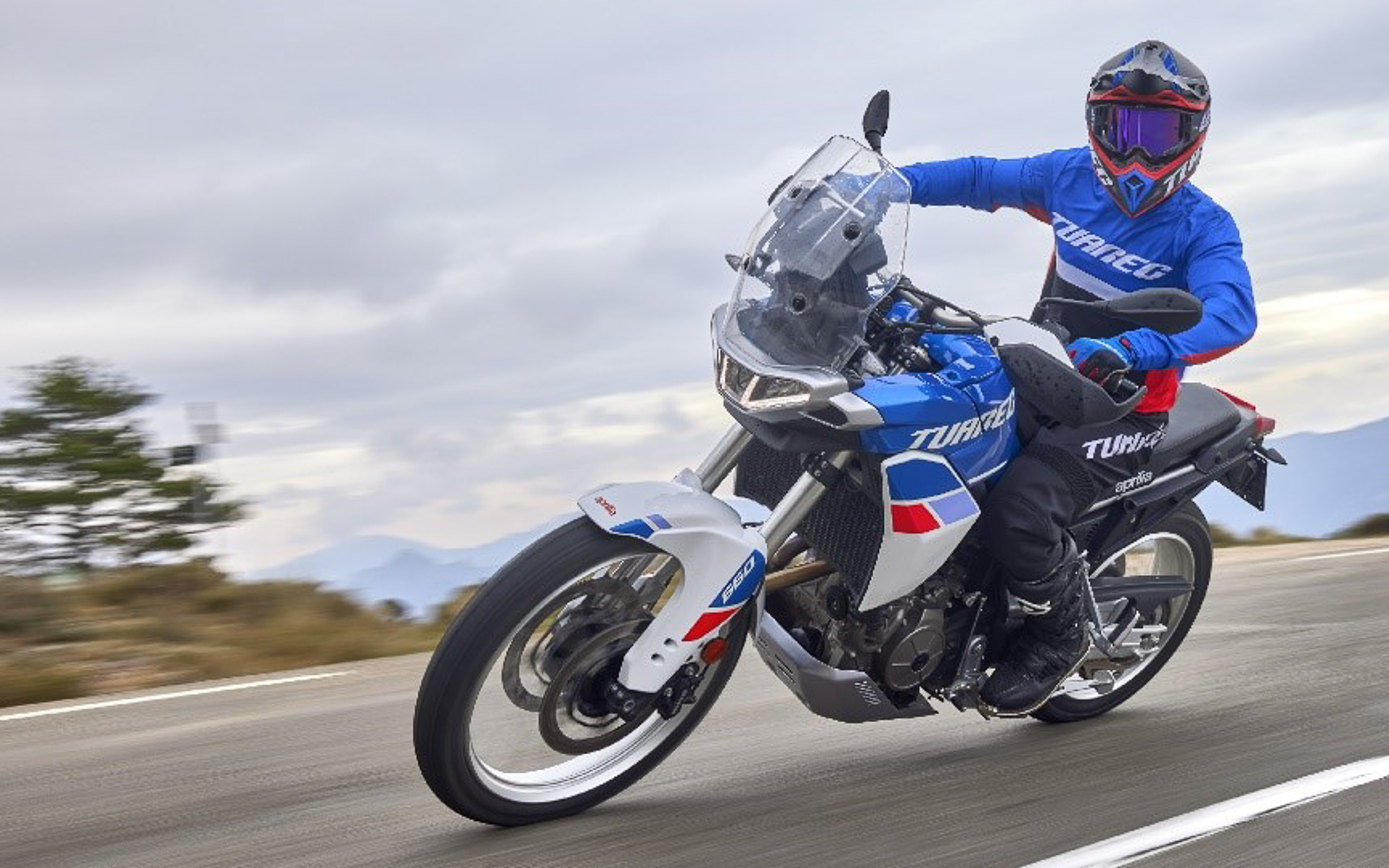 オフロードだけでなくオンロード性能も高いレベルで両立するトゥアレグ660