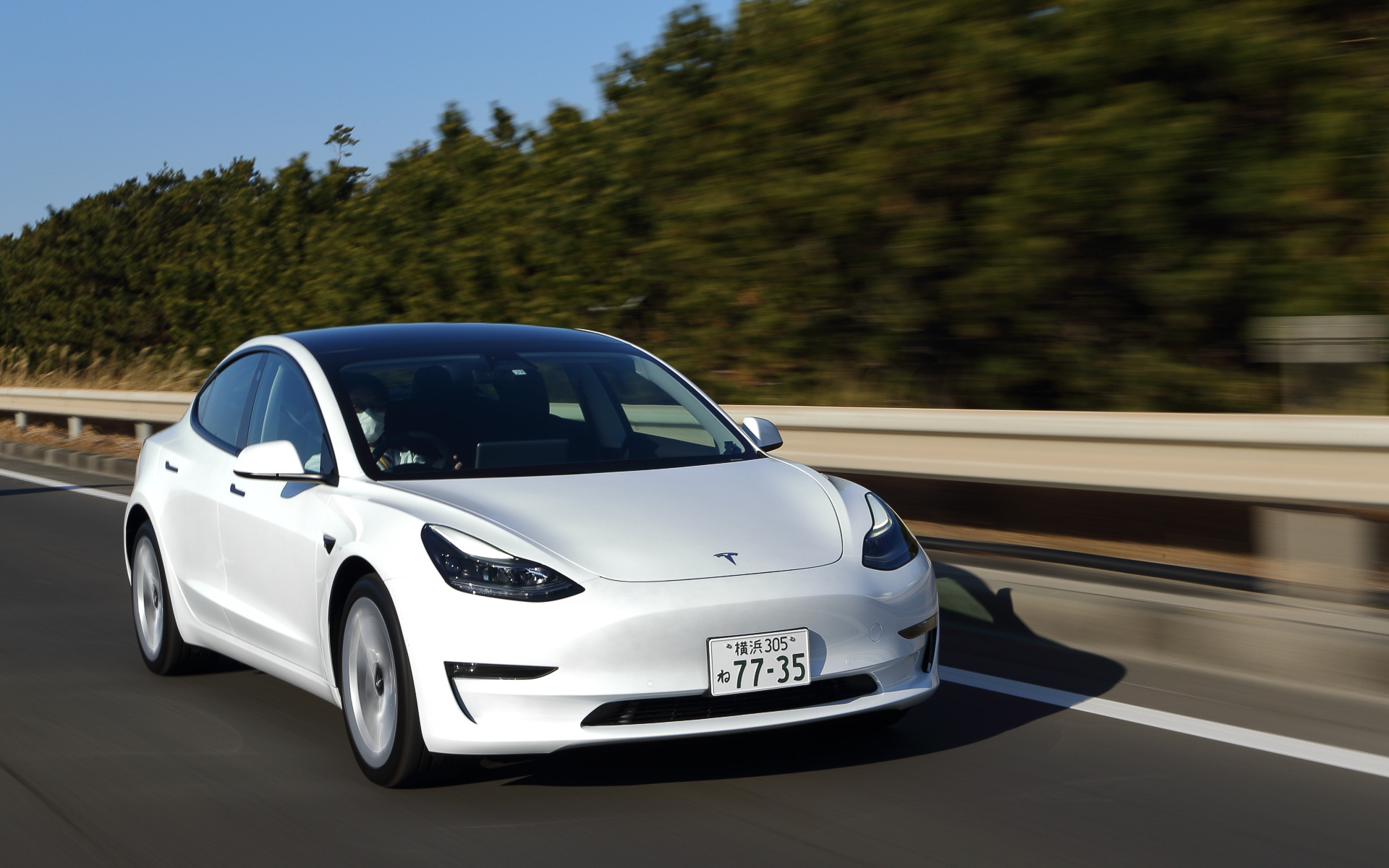 テスラ「モデル3」のロングレンジを試乗してみた