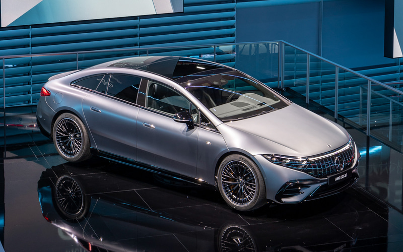 横浜ゴム、メルセデスAMG初のEV「EQS 53 4MATIC＋」の新車装着タイヤに