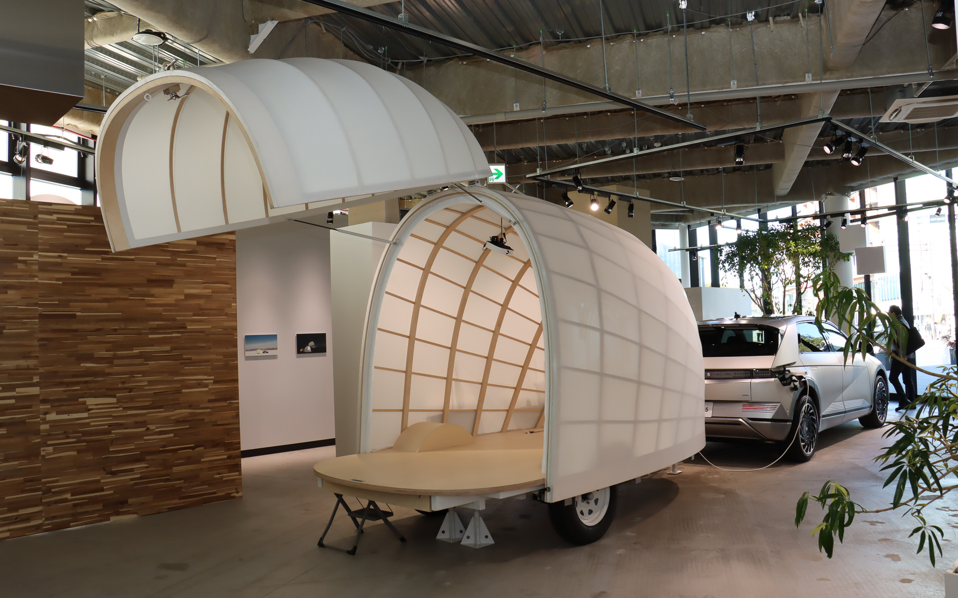 建築家の長坂常氏による企画展示「Mobile House“旅する住まい”」