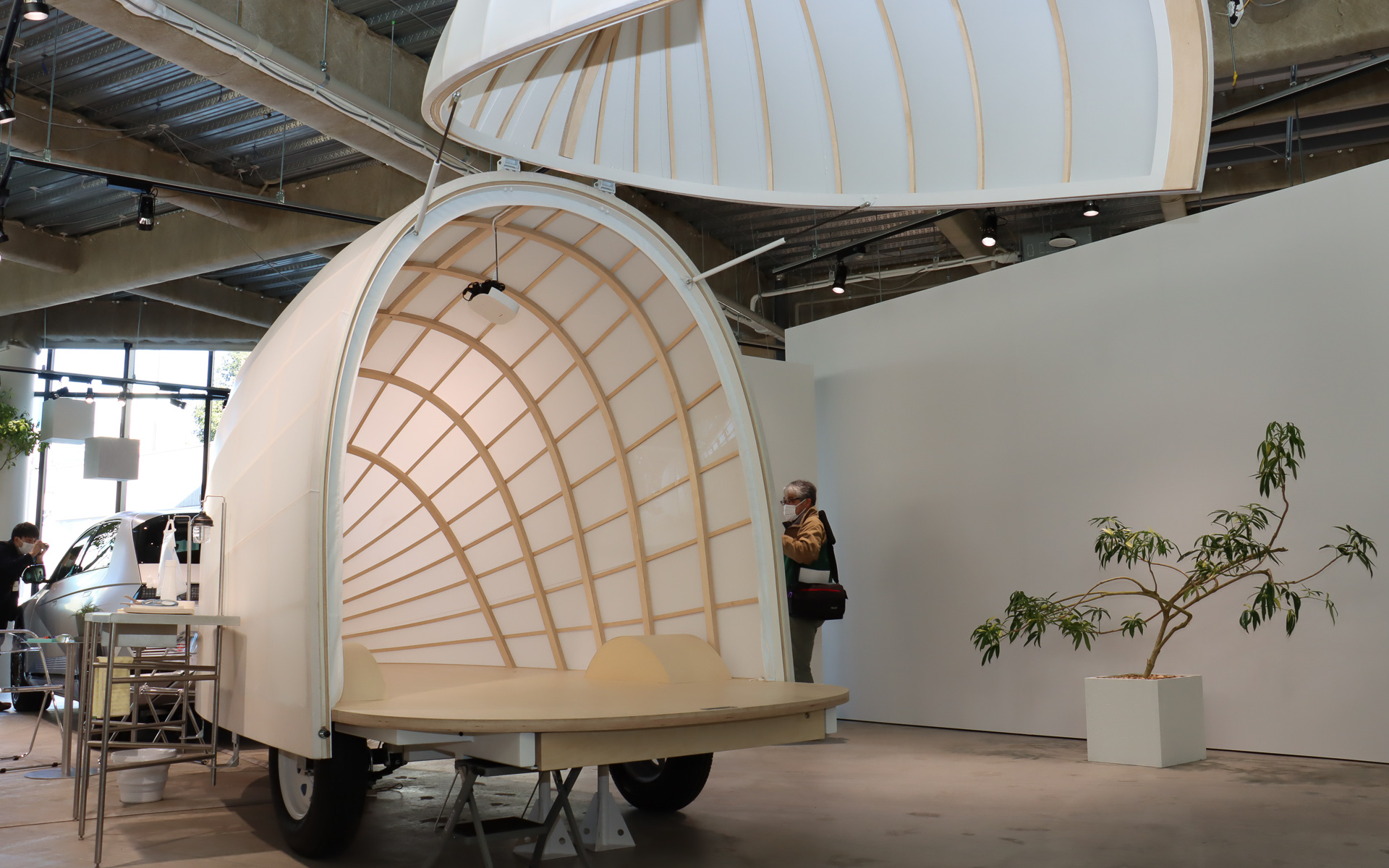 建築家の長坂常氏による企画展示「Mobile House“旅する住まい”」