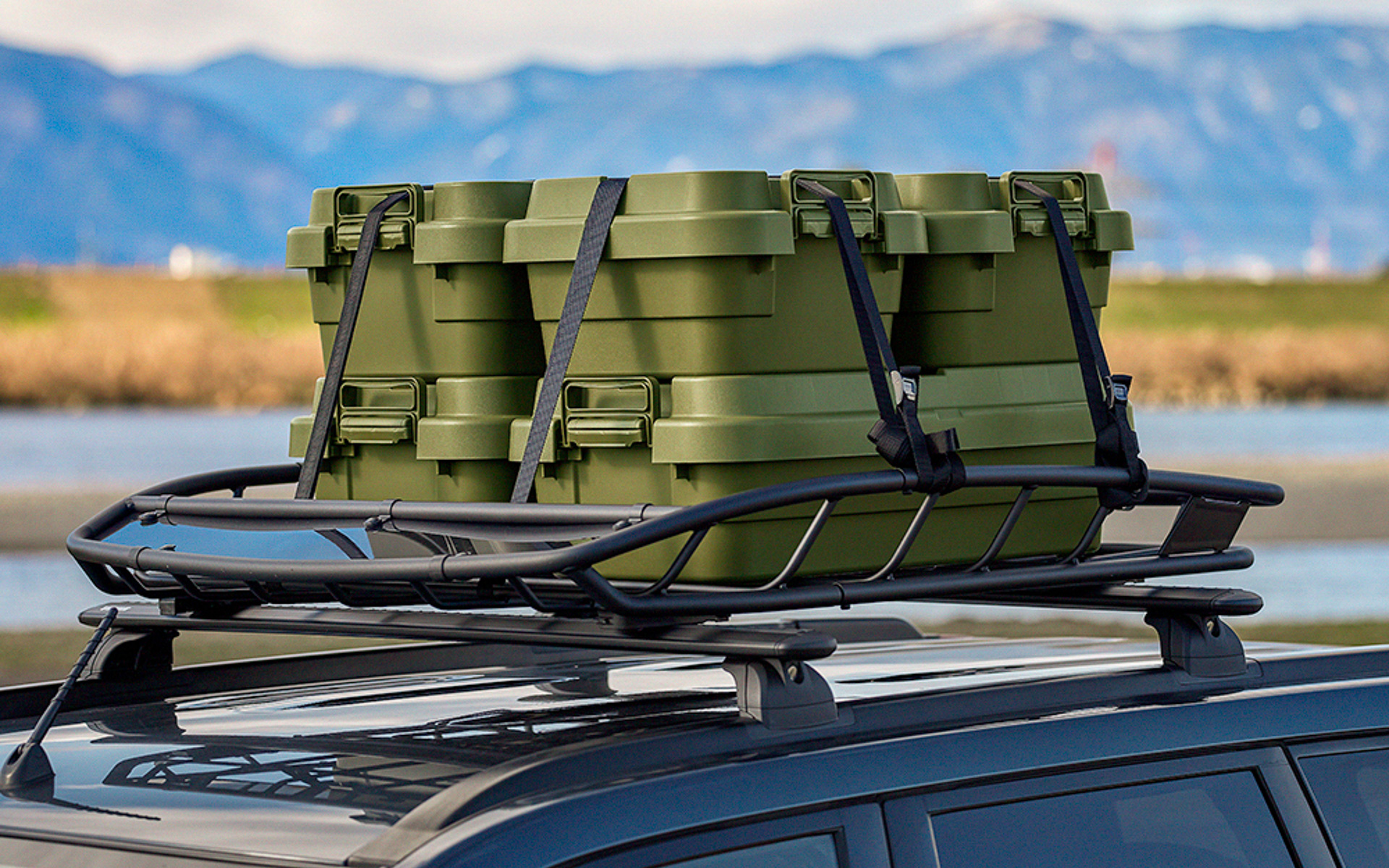 キャンプや釣りなどアウトドアにおける収納アイテム「トランクカーゴ」に新サイズが追加された