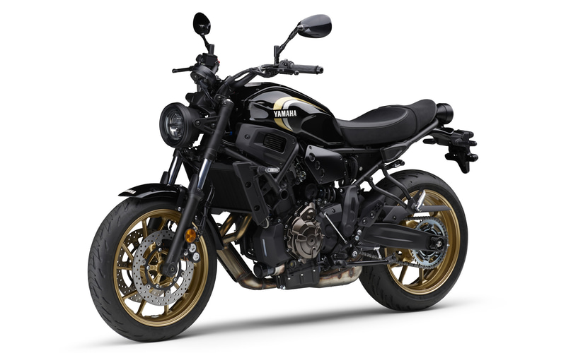 ヤマハ、「XSR700 ABS」2022年モデル 新グラフィック＆カラー採用