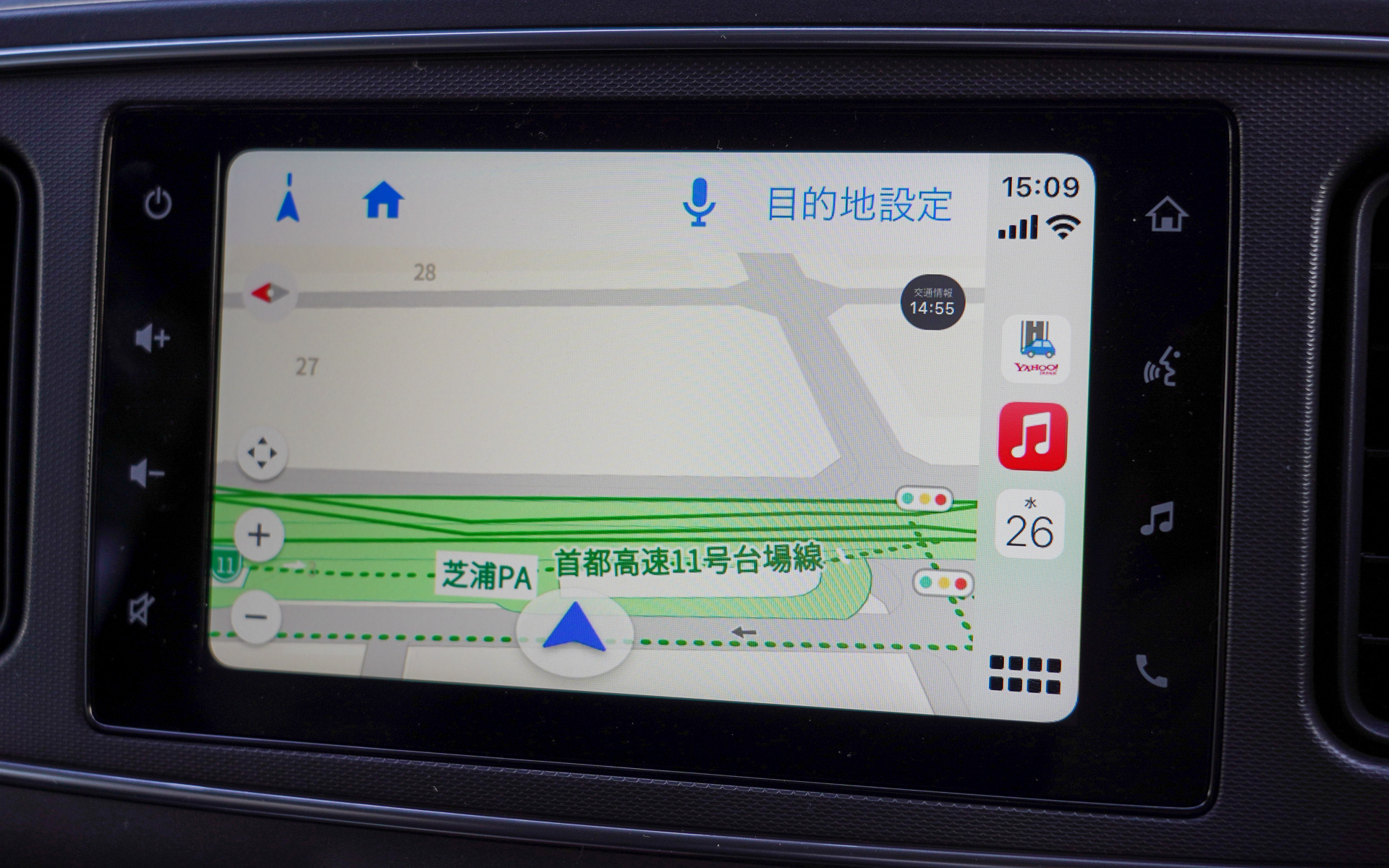 Apple CarPlayでYahoo!カーナビを使っているところ。スマホの地図アプリの地図データは回線経由でダウンロード（事前にキャッシュとしてダウンロードしておくことも可能）するため、地図の更新などは気にしなくていい
