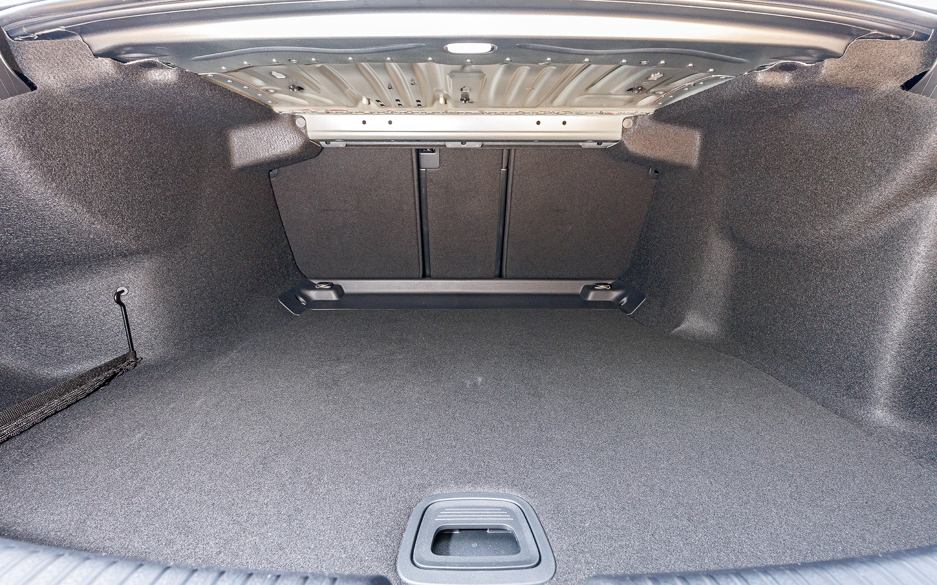 トランクスペースのレイアウト