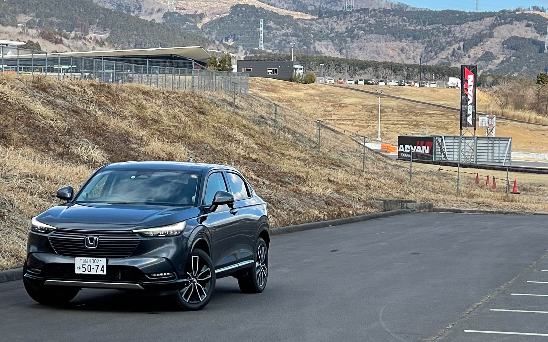 今回のアシになってくれたホンダのヴェゼル4WD。快適なシートは新たな発見でした