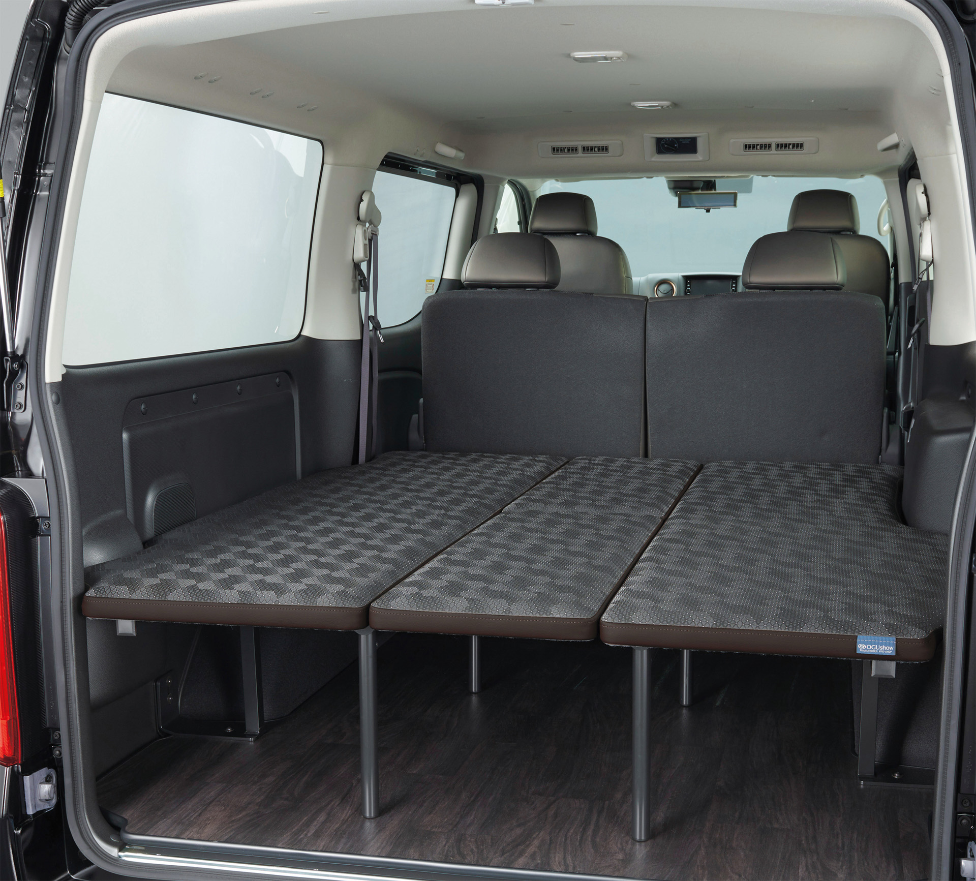 キャラバン「マルチベッド」（GRAND プレミアムGX）