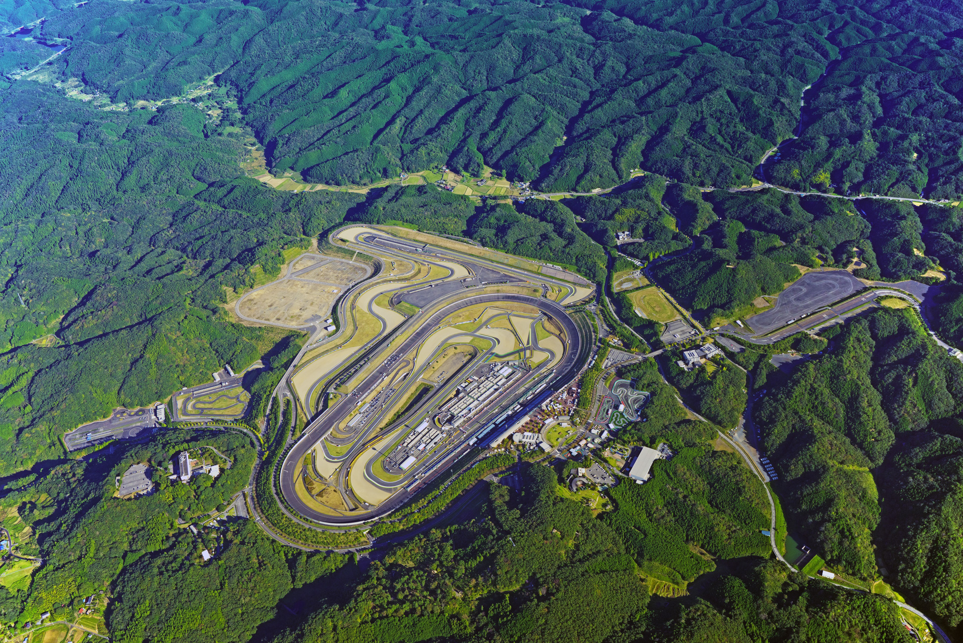 総面積は約640ヘクタール。森に囲まれた「モビリティリゾートもてぎ」