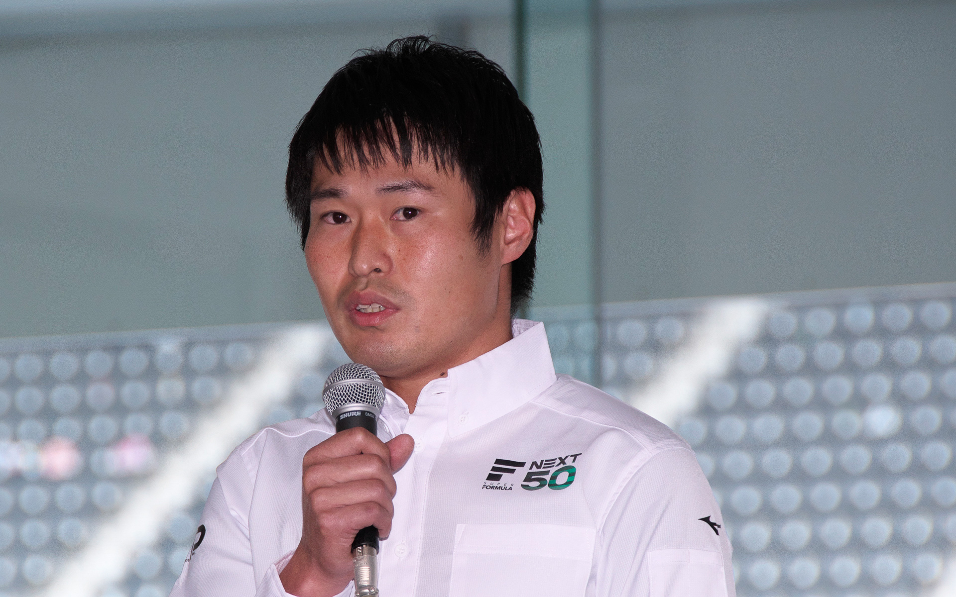 開発ドライバー 塚越広大選手