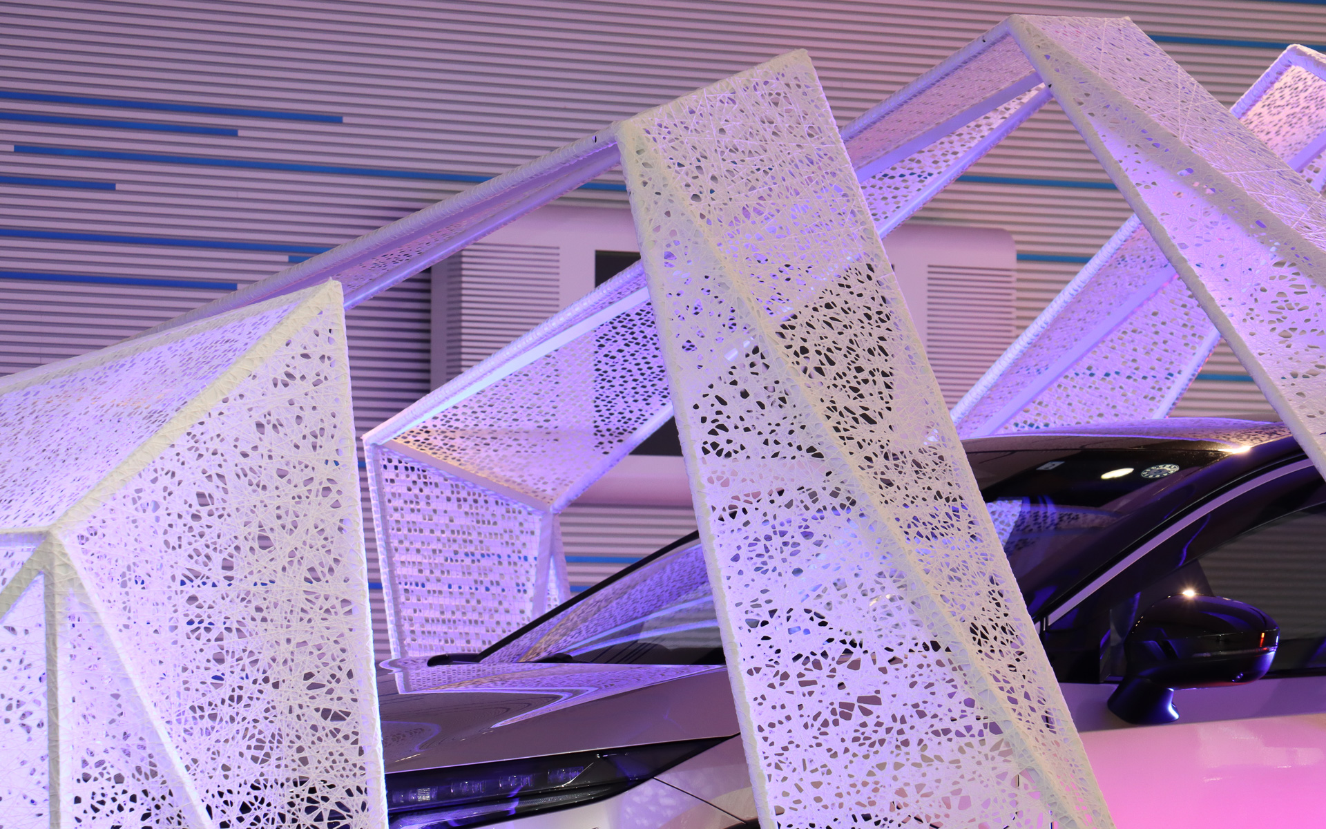 ARIYA STARTING BOXでは和紙の原料である楮（こうぞ）にゼオライトを担持させた材料を使用