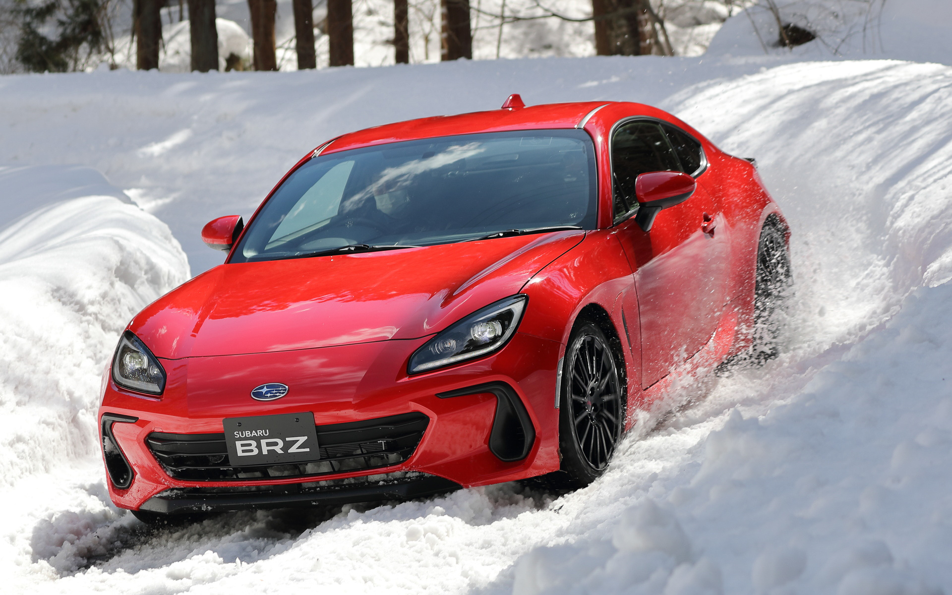 新型BRZの雪上試乗会が群馬サイクルスポーツセンターにて通常とは逆回りで開催された