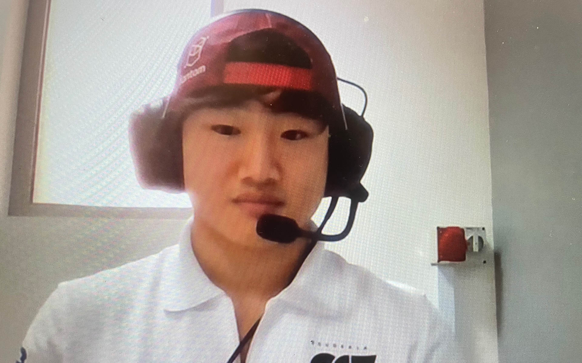 新型コロナの隔離期間もあって家に帰れたのは1週間ぐらいだそうで、念願だった蟹を食べられたと嬉しそうでした。ちなみに今度来日したらラーメンを絶対食べるそうです。10月9日の日本GPまで帰れなそうですが……