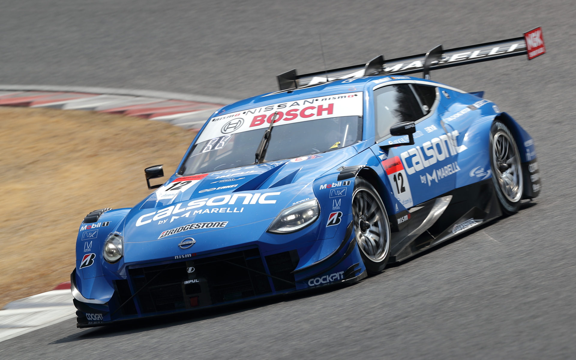 新型Zの土曜日午前中のトップタイムは、12号車 カルソニック IMPUL Zが記録した。各社のタイム差は小さく、本番での激戦が予想される