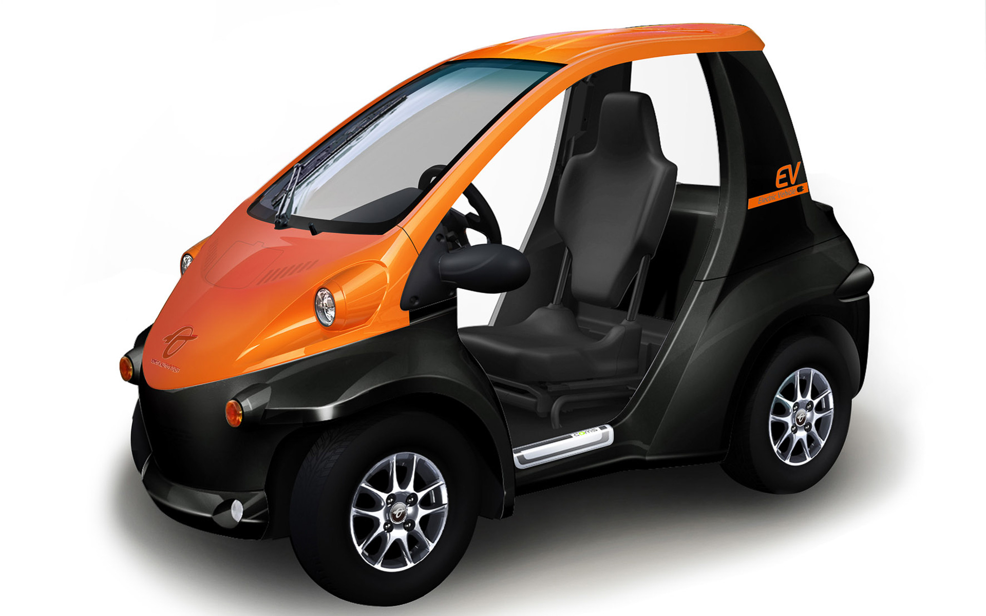 トヨタ車体の製造している超小型EV「コムス」が積載量を拡大するなど改良が施された。こちらのボディカラーは、シトラスオレンジマイカメタリック/ブラック（オプション色）