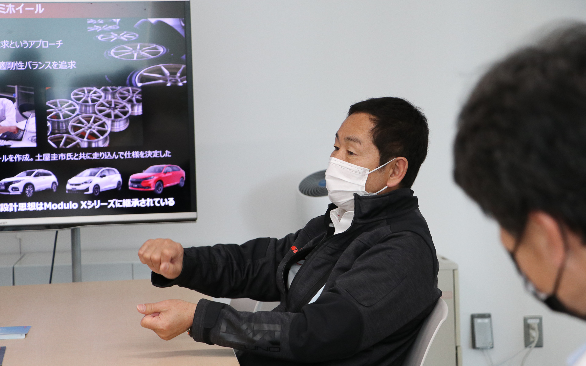 ホイール開発では土屋氏が3日間ひたすら走り込むという過酷なテストも行なわれた