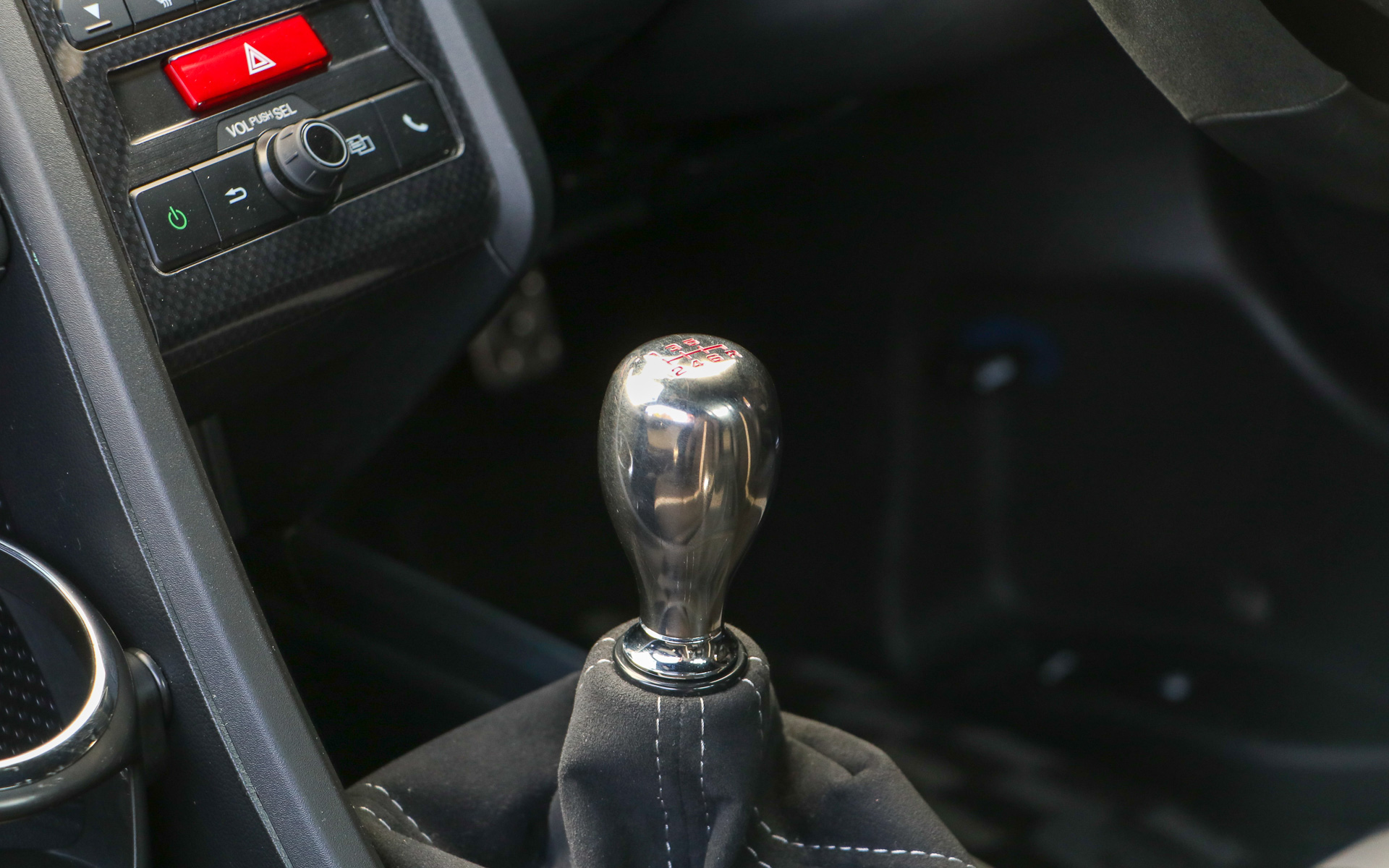 シフトノブ（チタン製）×シフトブーツ（アルカンターラ）