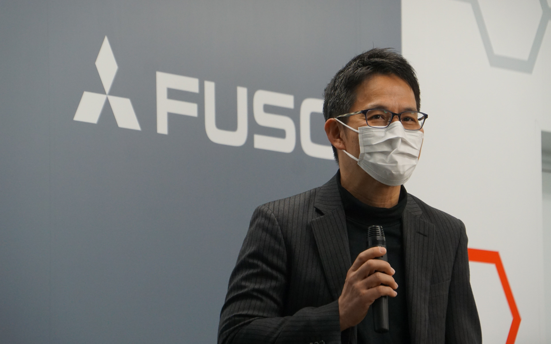 三菱ふそうトラック・バス株式会社 副社長 兼 開発本部本部長 安藤寛信氏