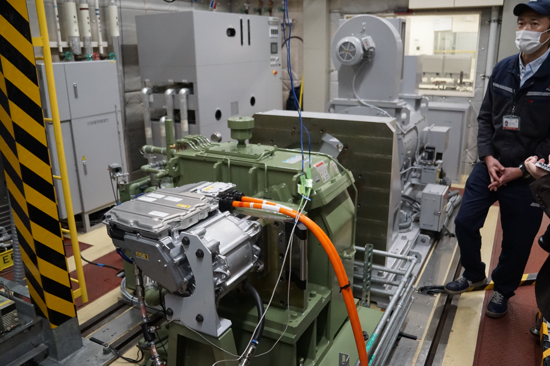 EV車両用に用意されたベンチテストの施設