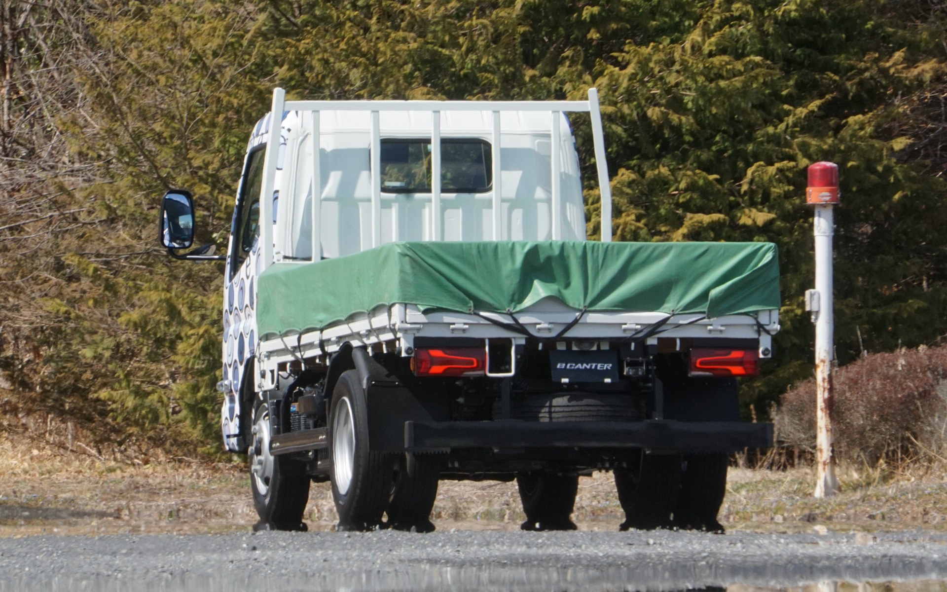 車両総重量6tの標準キャブ