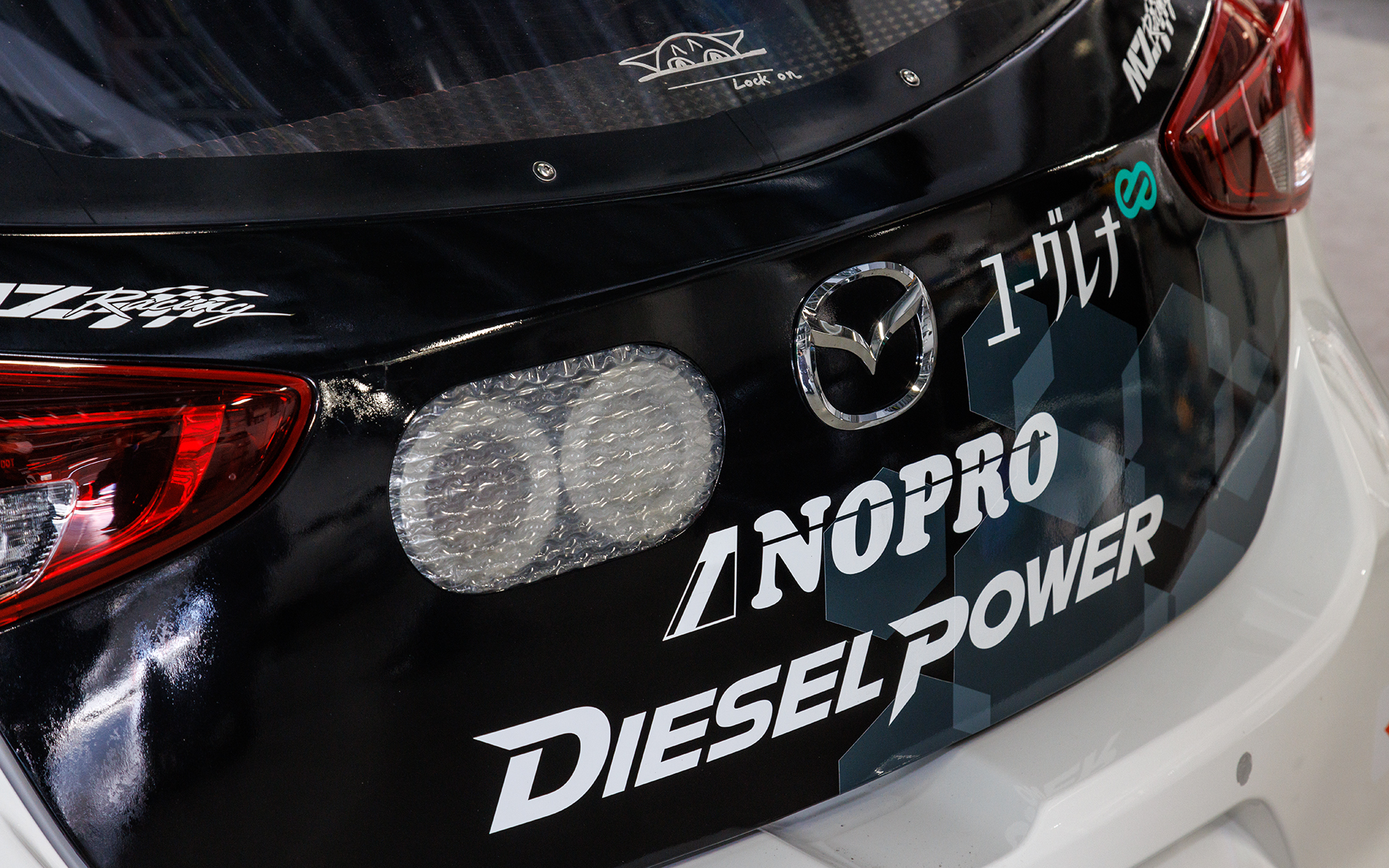 リアまわり。とてもきれいなので、ここは新規に作ったようにも見える