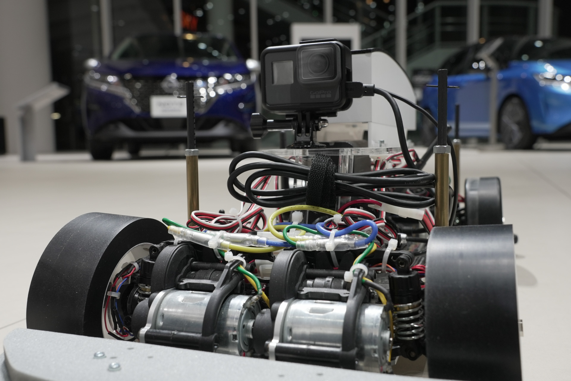 日産の「e-4ORCE ラジコンカー」