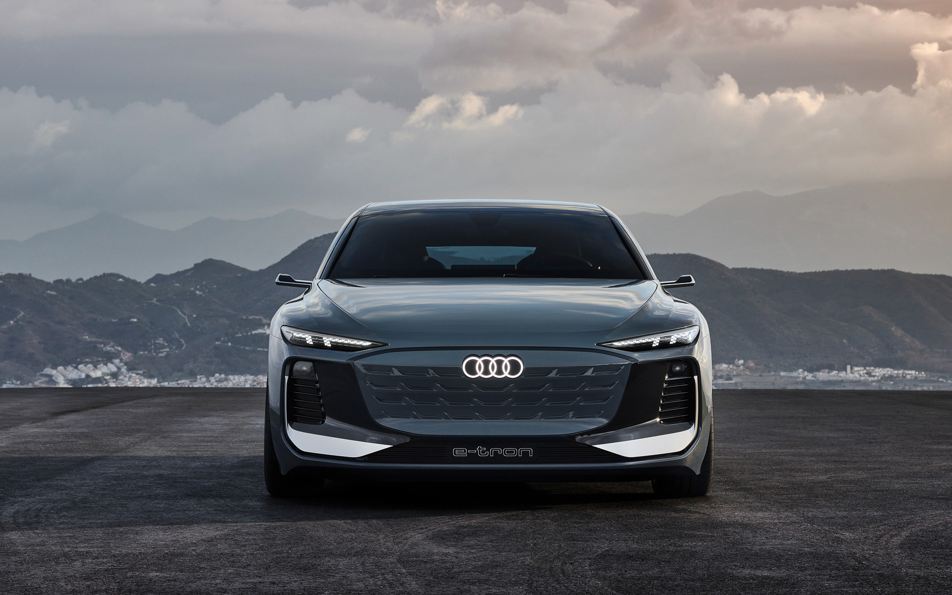A6 Avant e-tron conceptのボディサイズは4960×1960×1440mm（全長×全幅×全高）