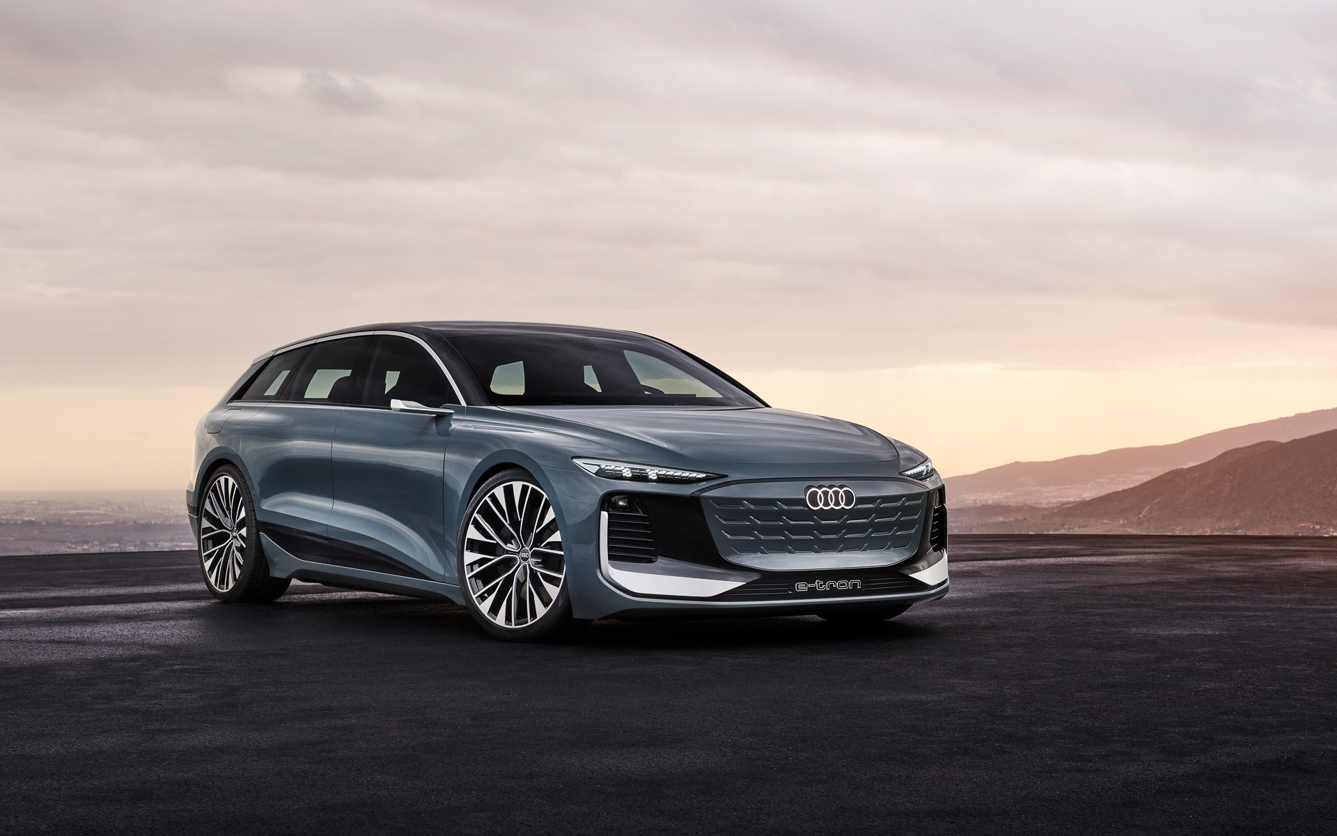 A6 Avant e-tron conceptのボディサイズは4960×1960×1440mm（全長×全幅×全高）